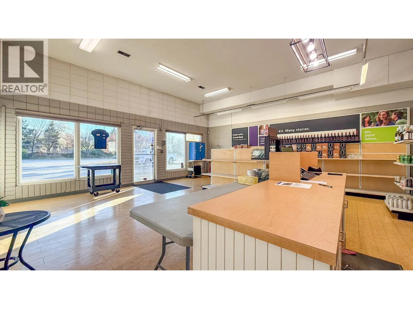 4313 25 Avenue Unit# 2A & 3A