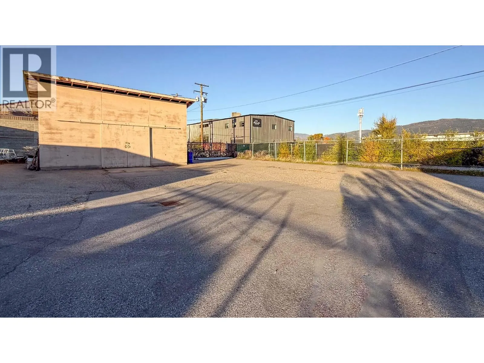 4313 25 Avenue Unit# 2A & 3A