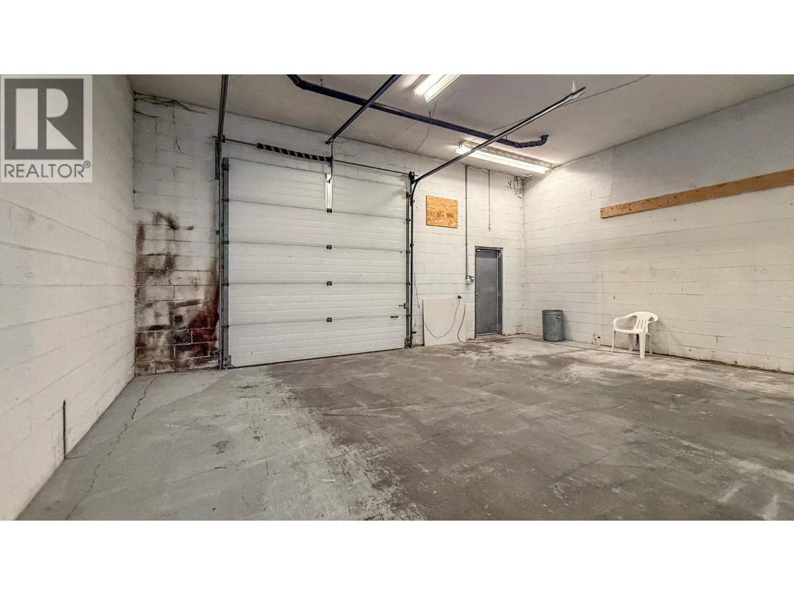 4313 25 Avenue Unit# 2A & 3A
