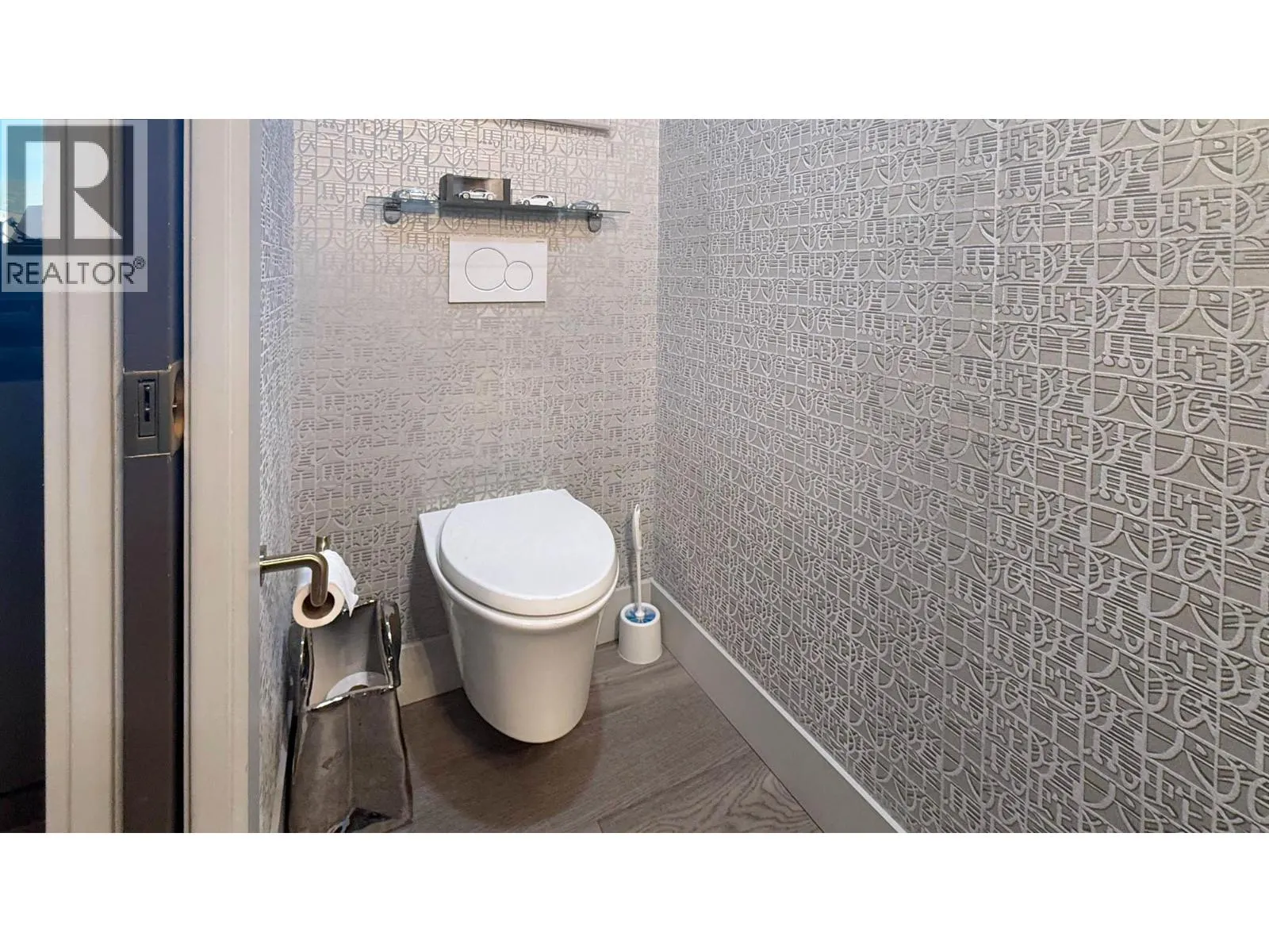 2110 Matrix Crescent Unit# 19