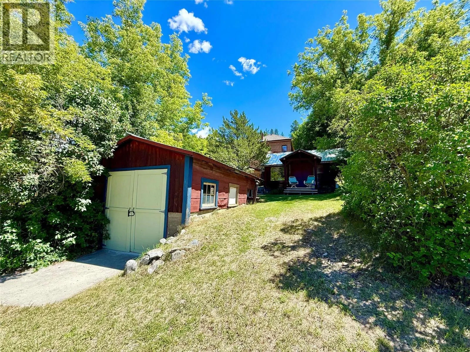 267 LONG LAKE Avenue
