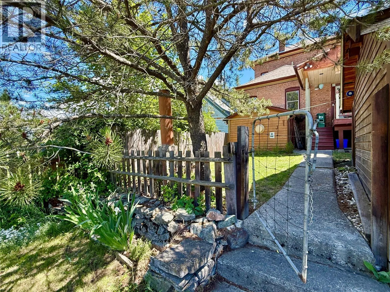267 LONG LAKE Avenue