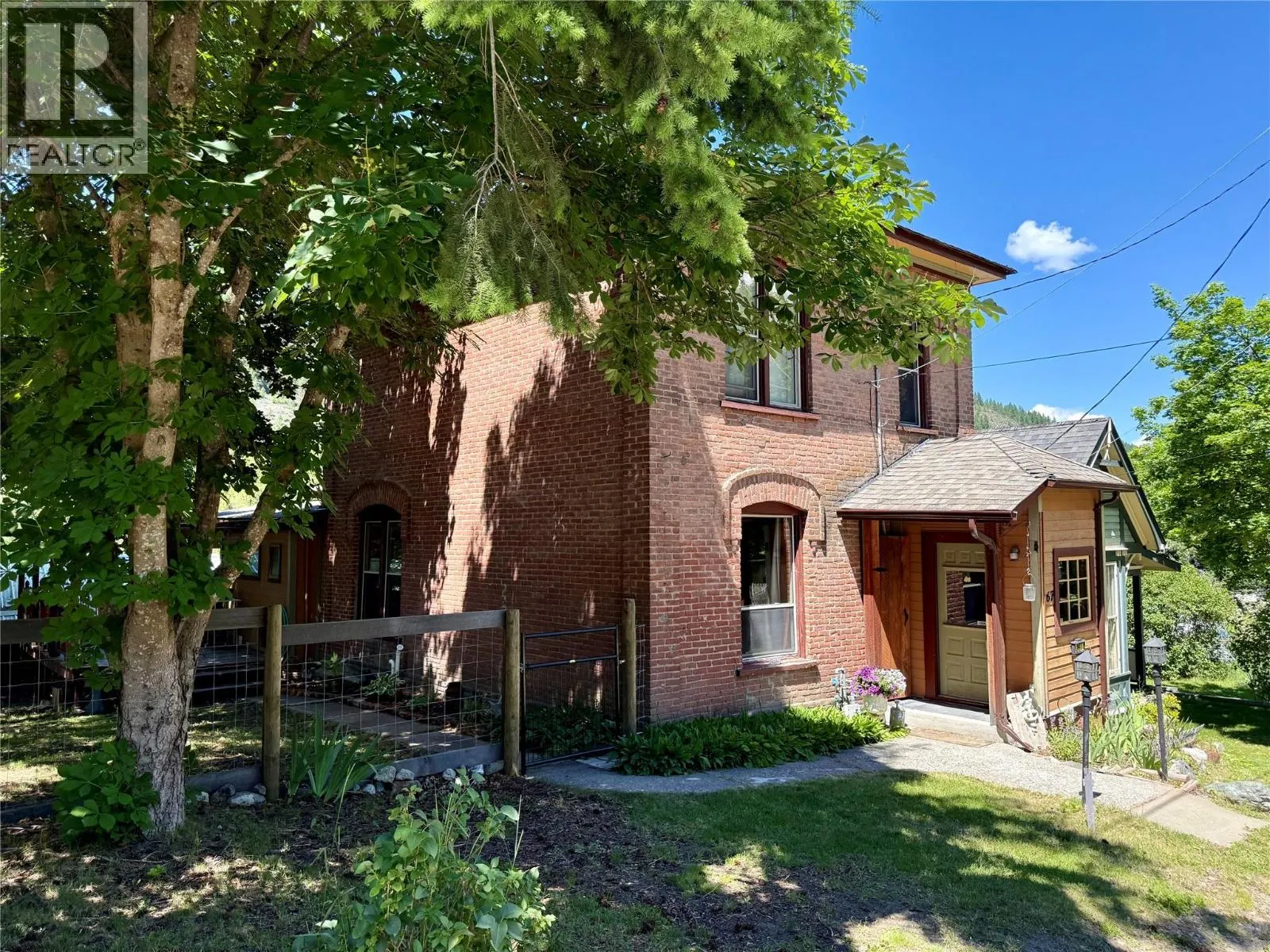 267 LONG LAKE Avenue