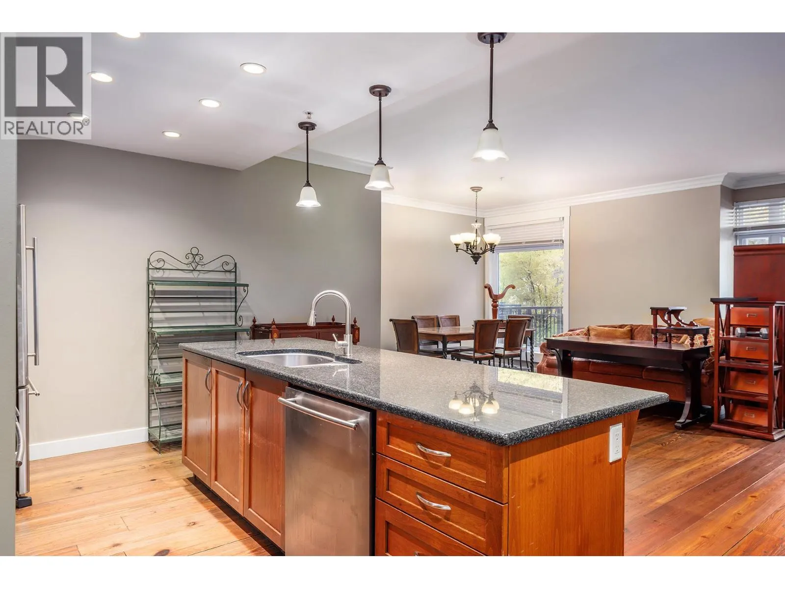 2901 Abbott Street Unit# 103