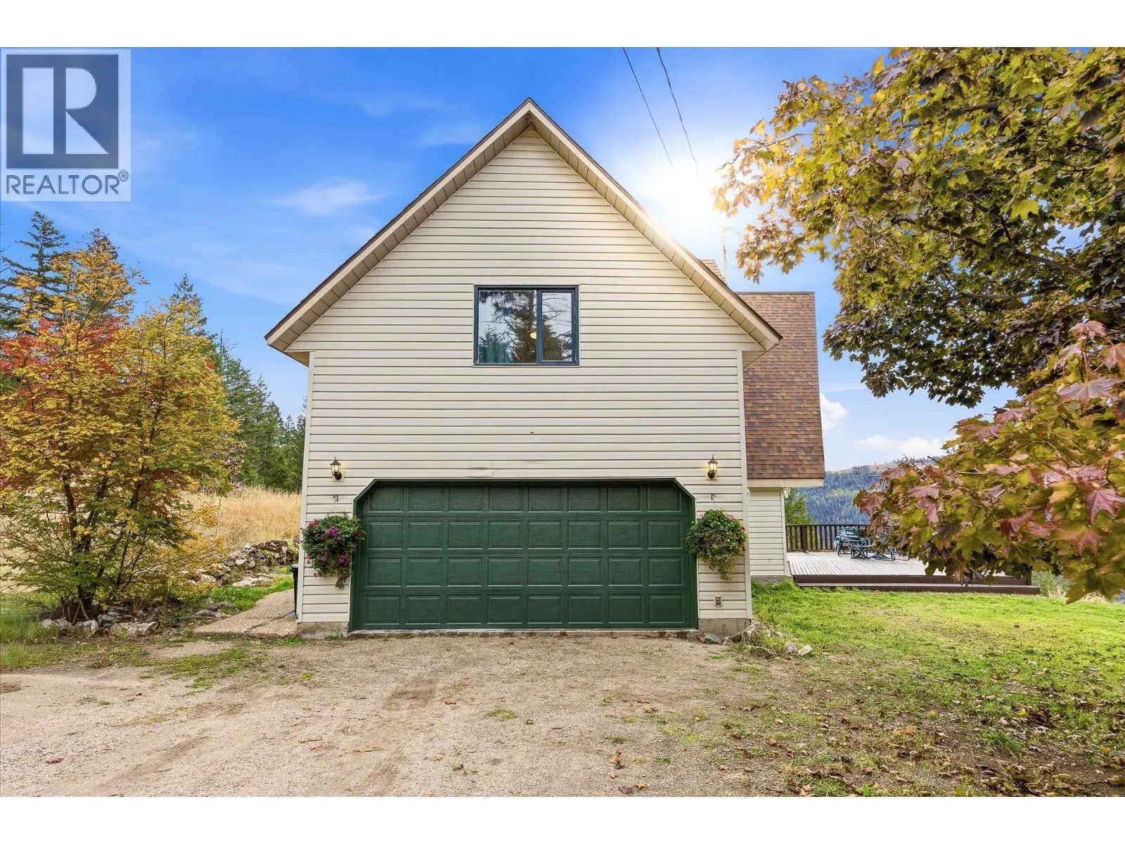 1957 Huckleberry Road