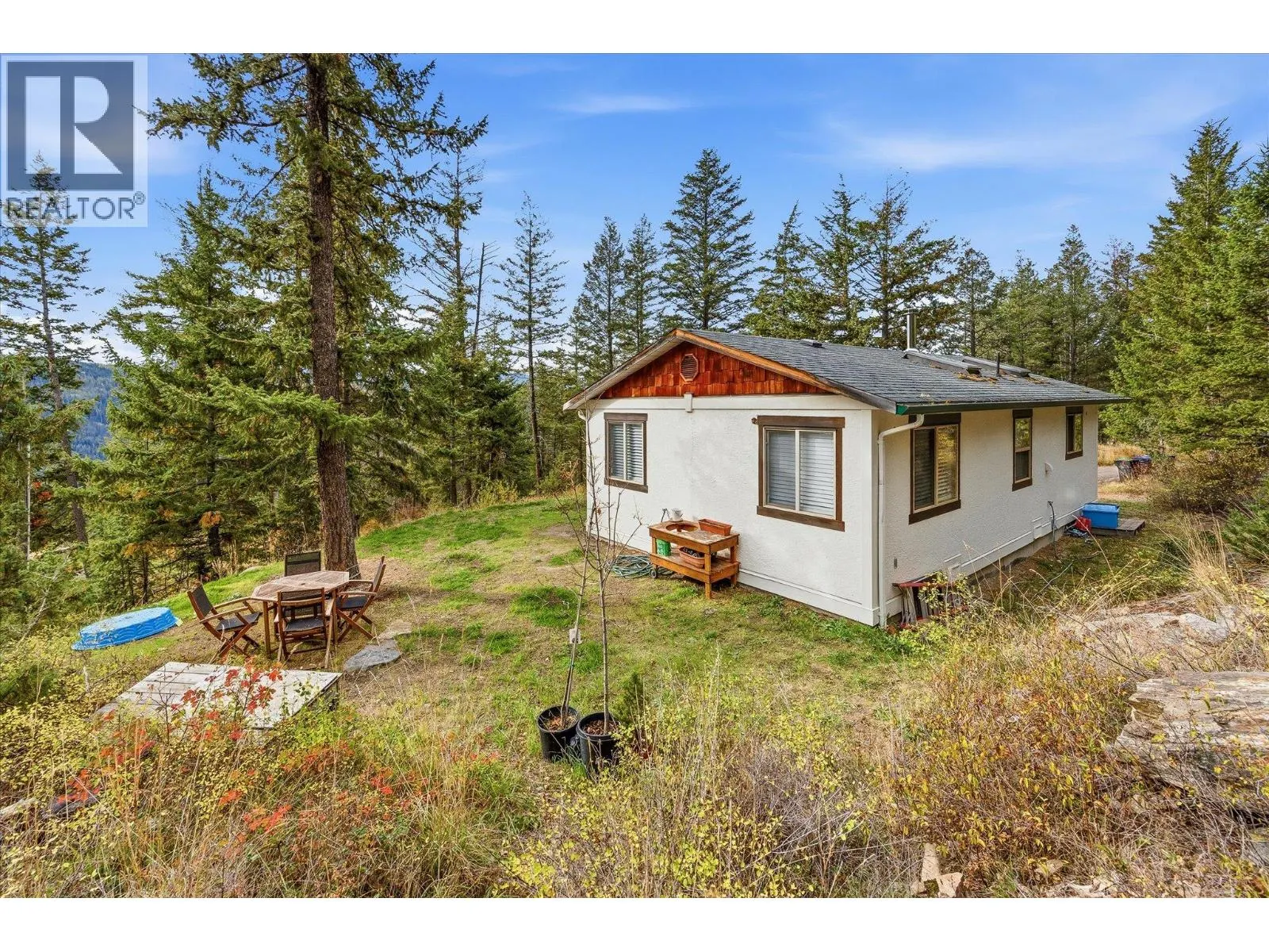1957 Huckleberry Road