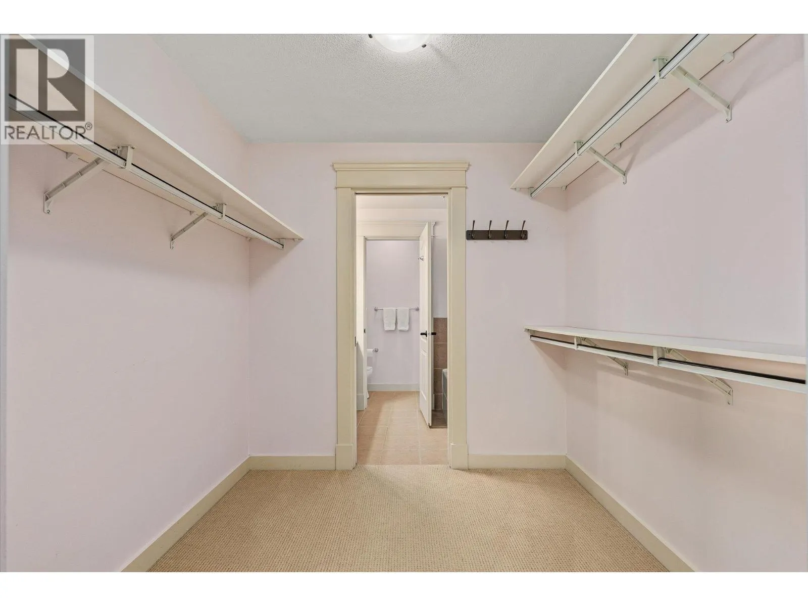 2070 Boucherie Road Unit# 402