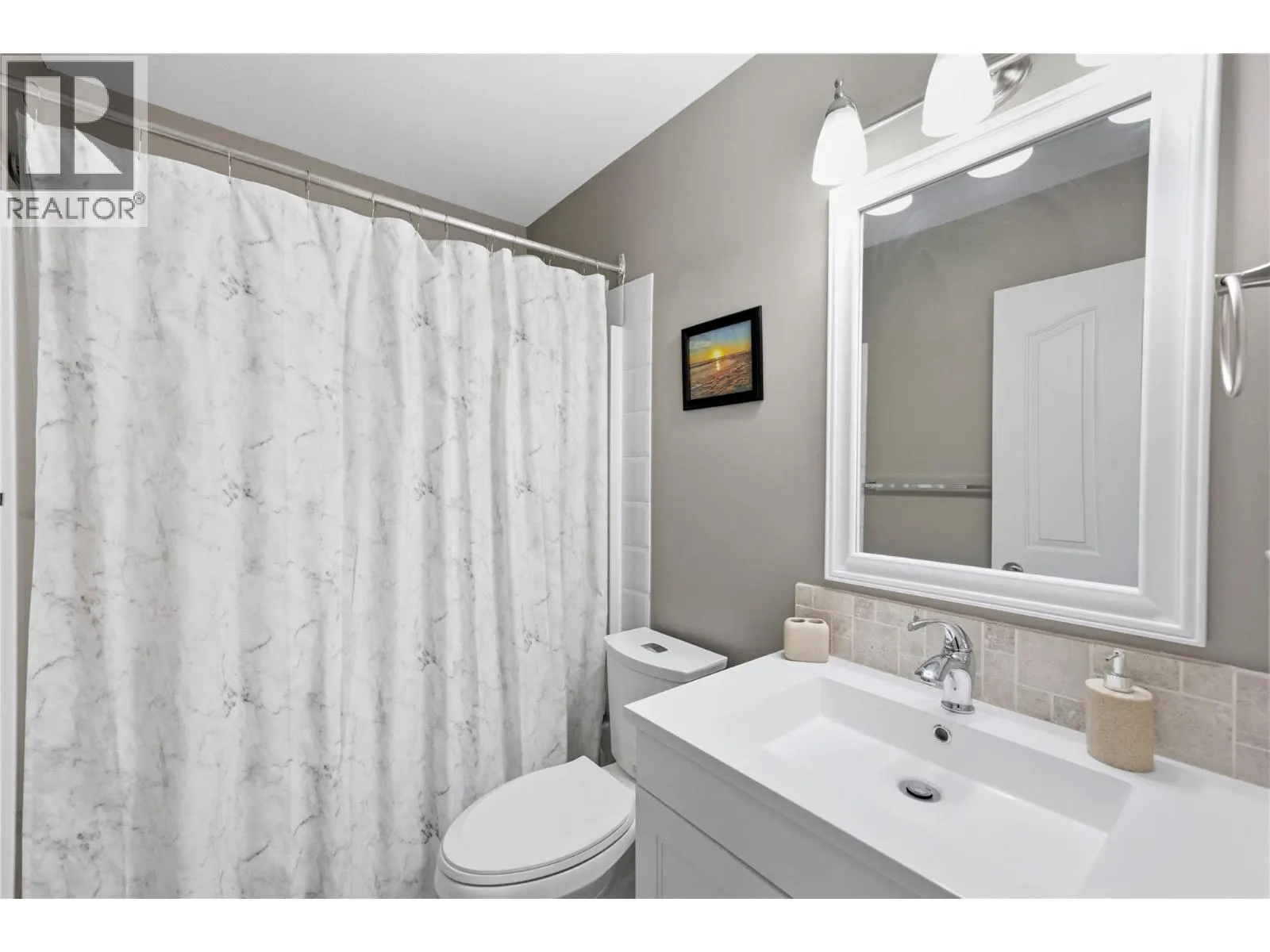 99 CALGARY Avenue Unit# 101