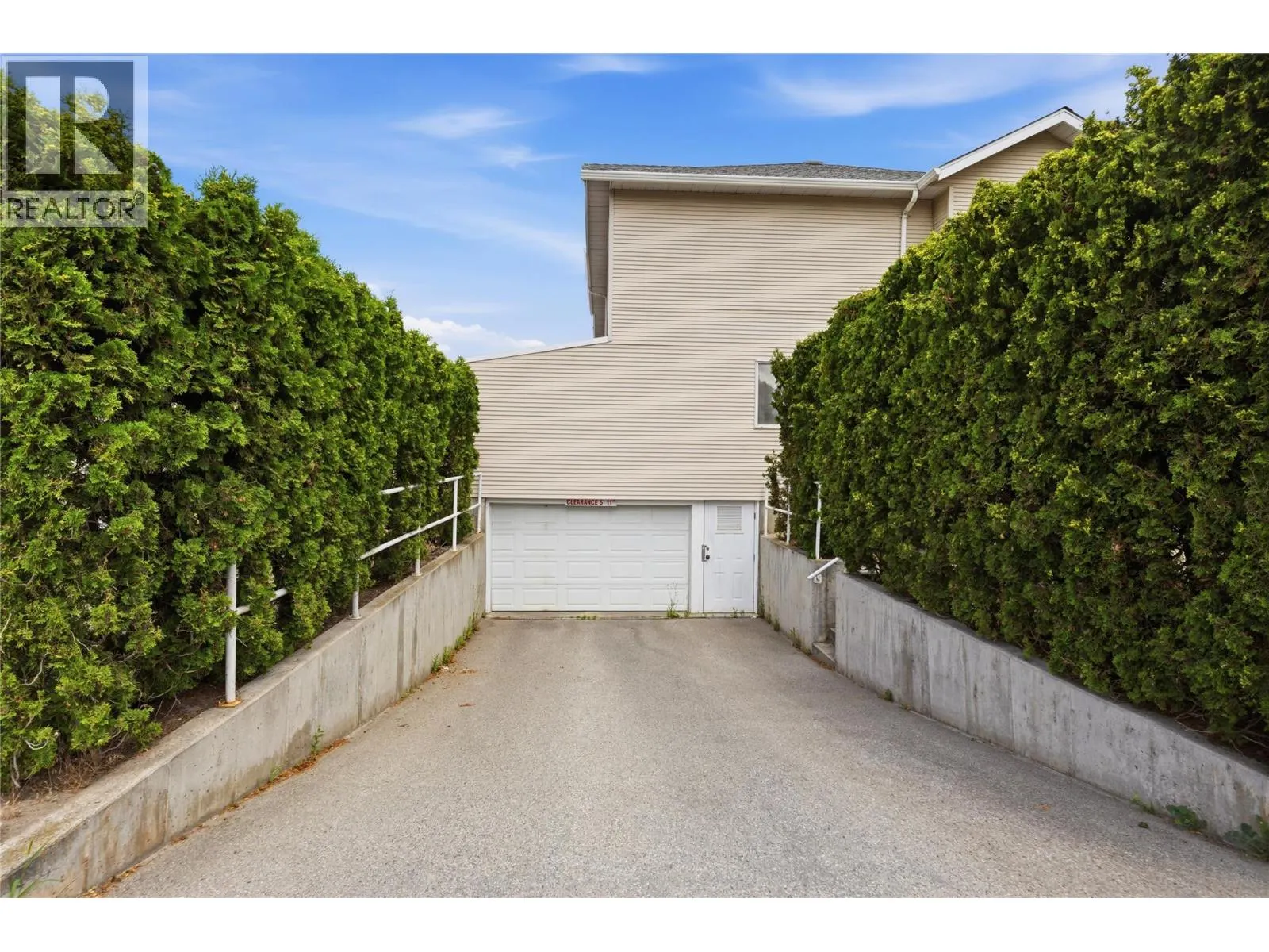 99 CALGARY Avenue Unit# 101