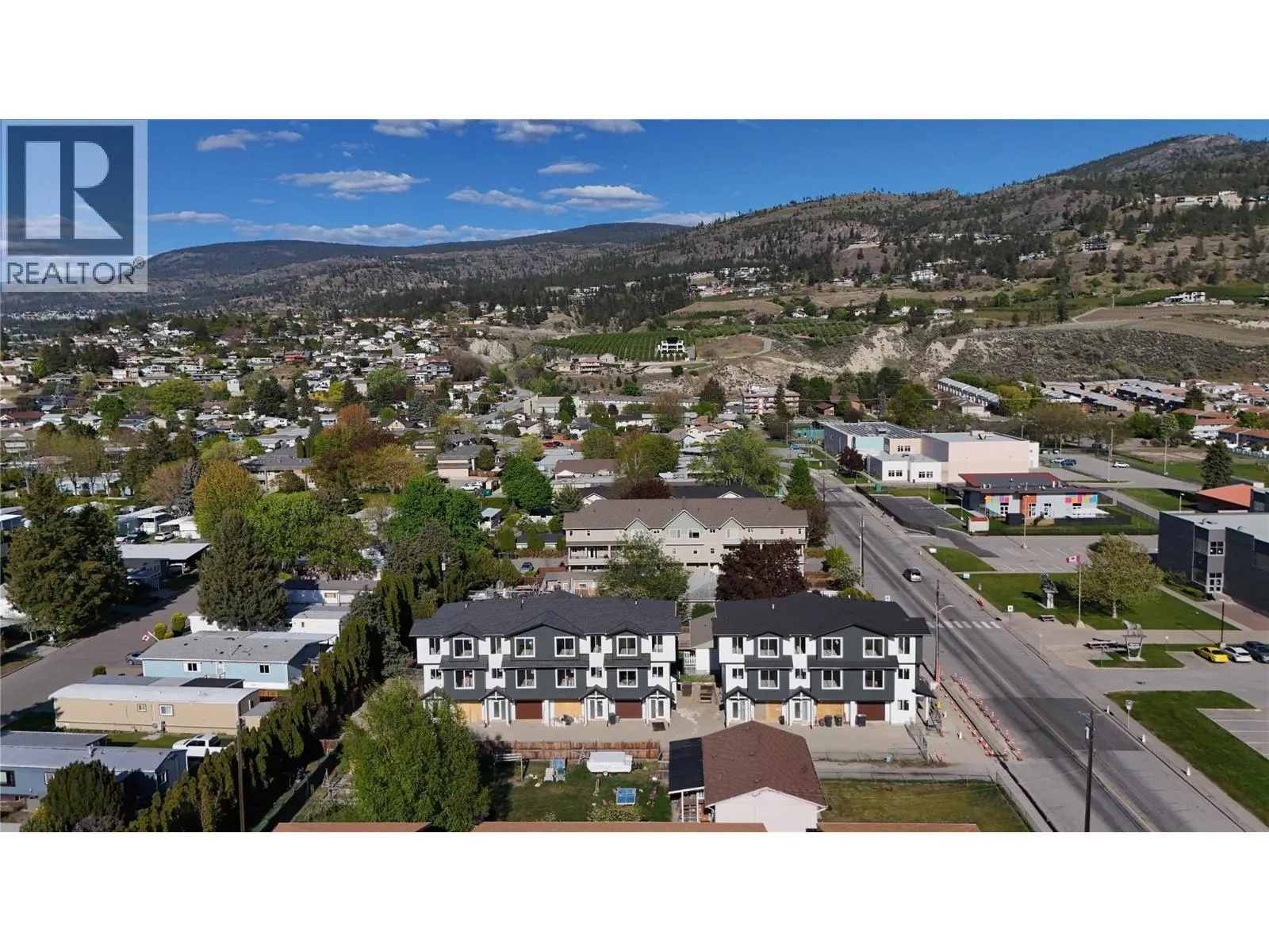 143 GREEN Avenue Unit# 105