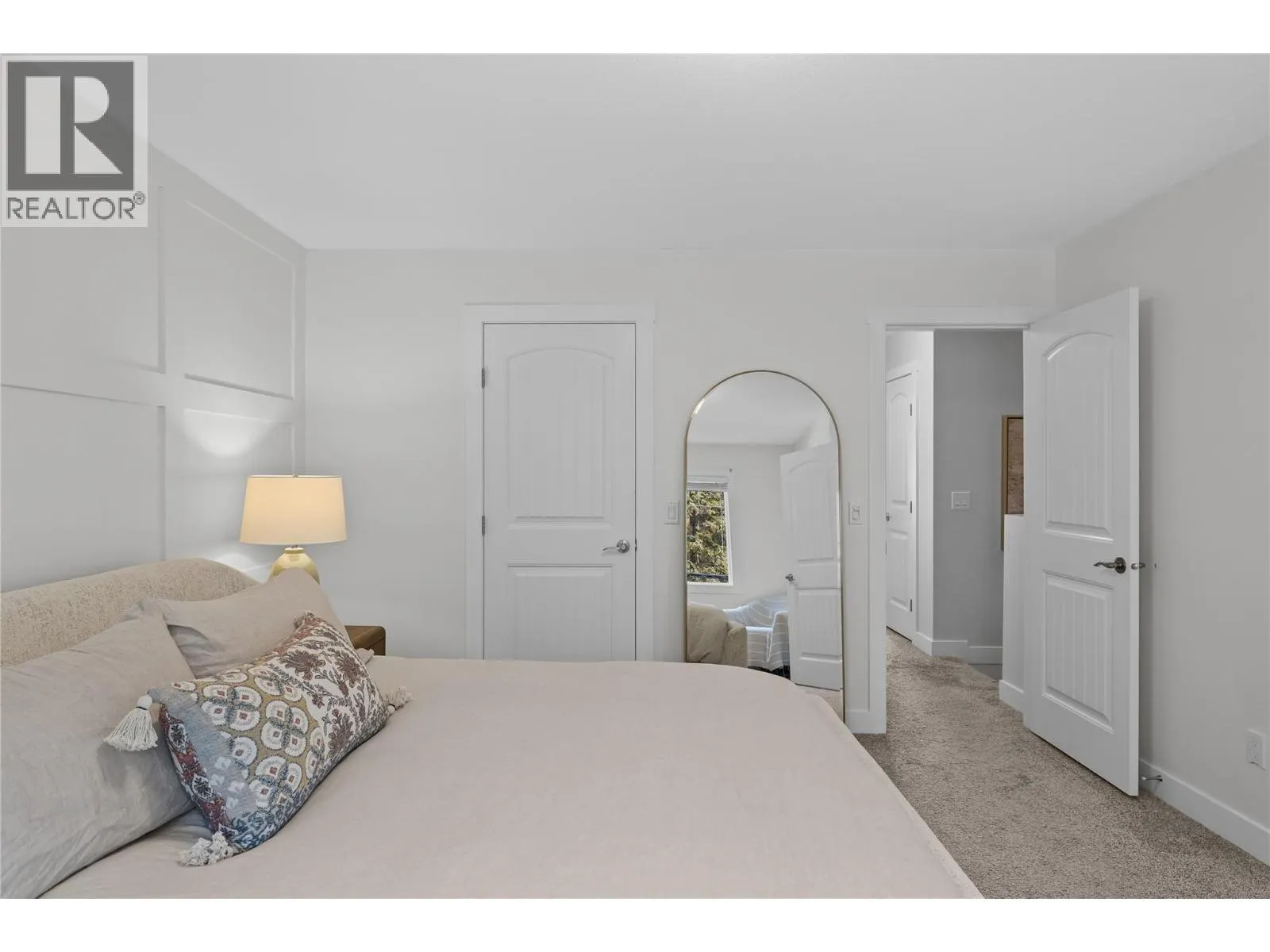 3275 Broadview Road Unit# 10