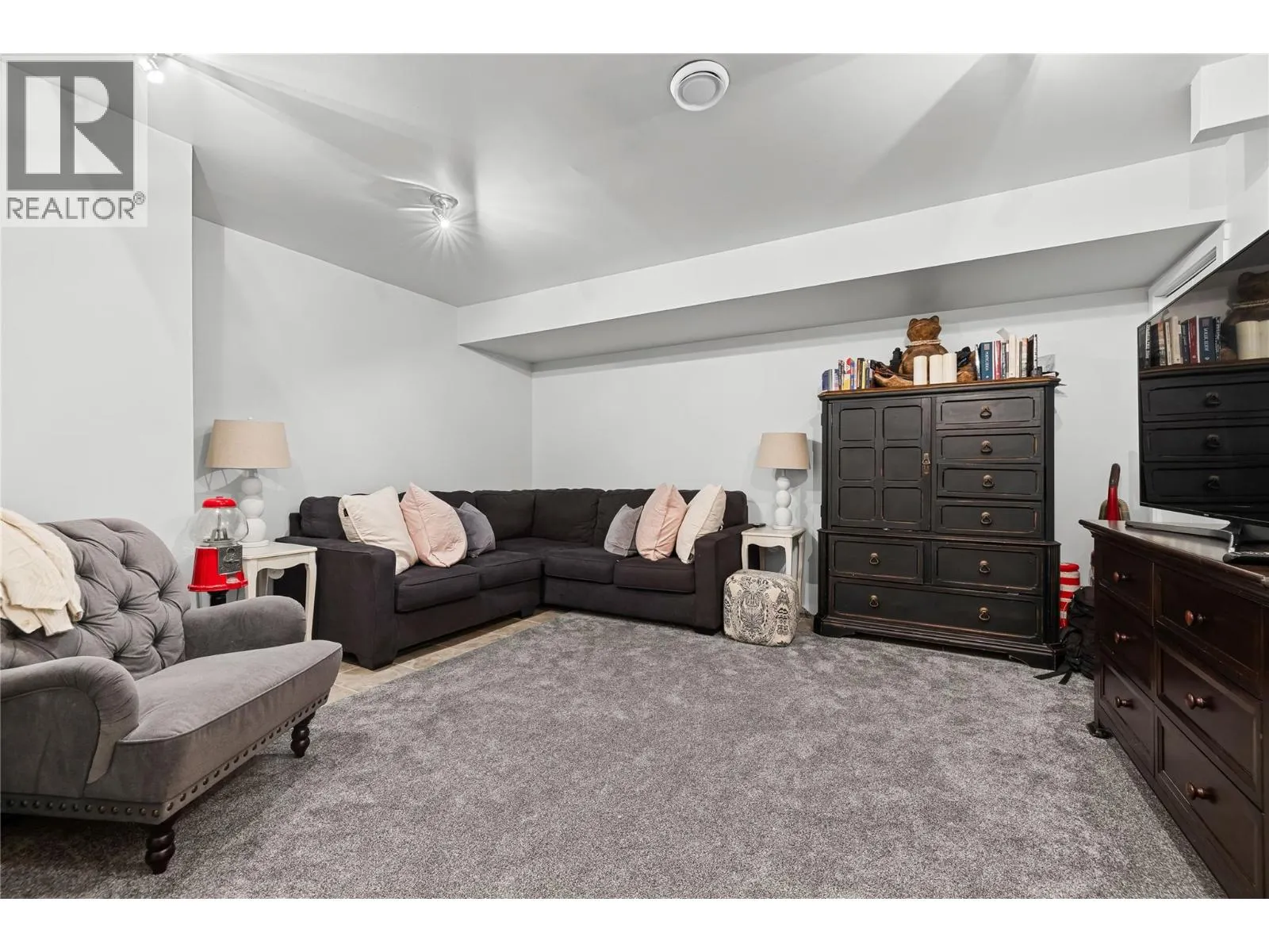 3275 Broadview Road Unit# 10