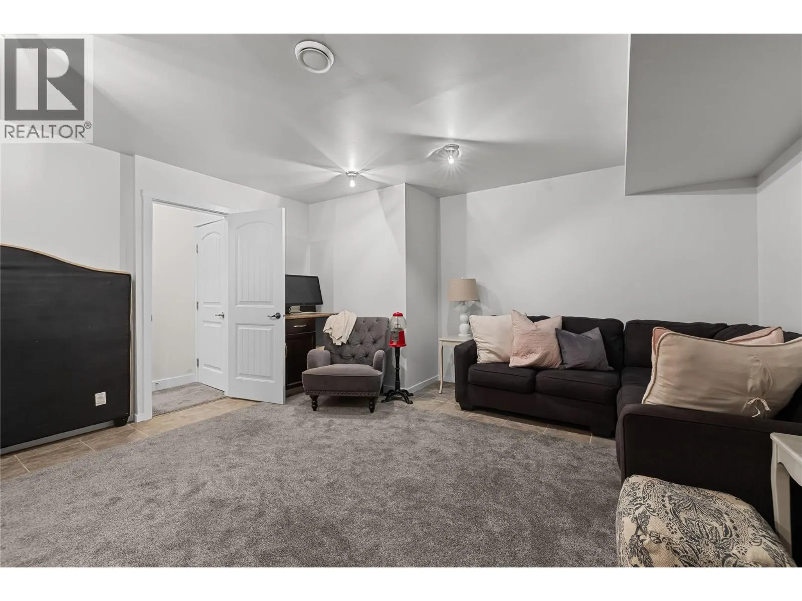 3275 Broadview Road Unit# 10