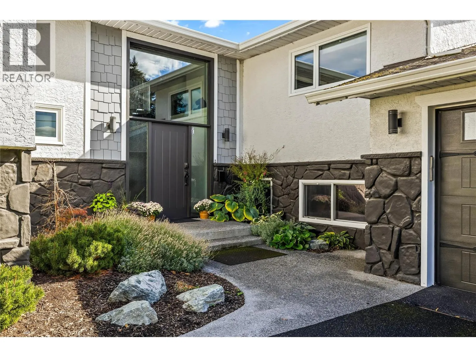 771 Torrs Road