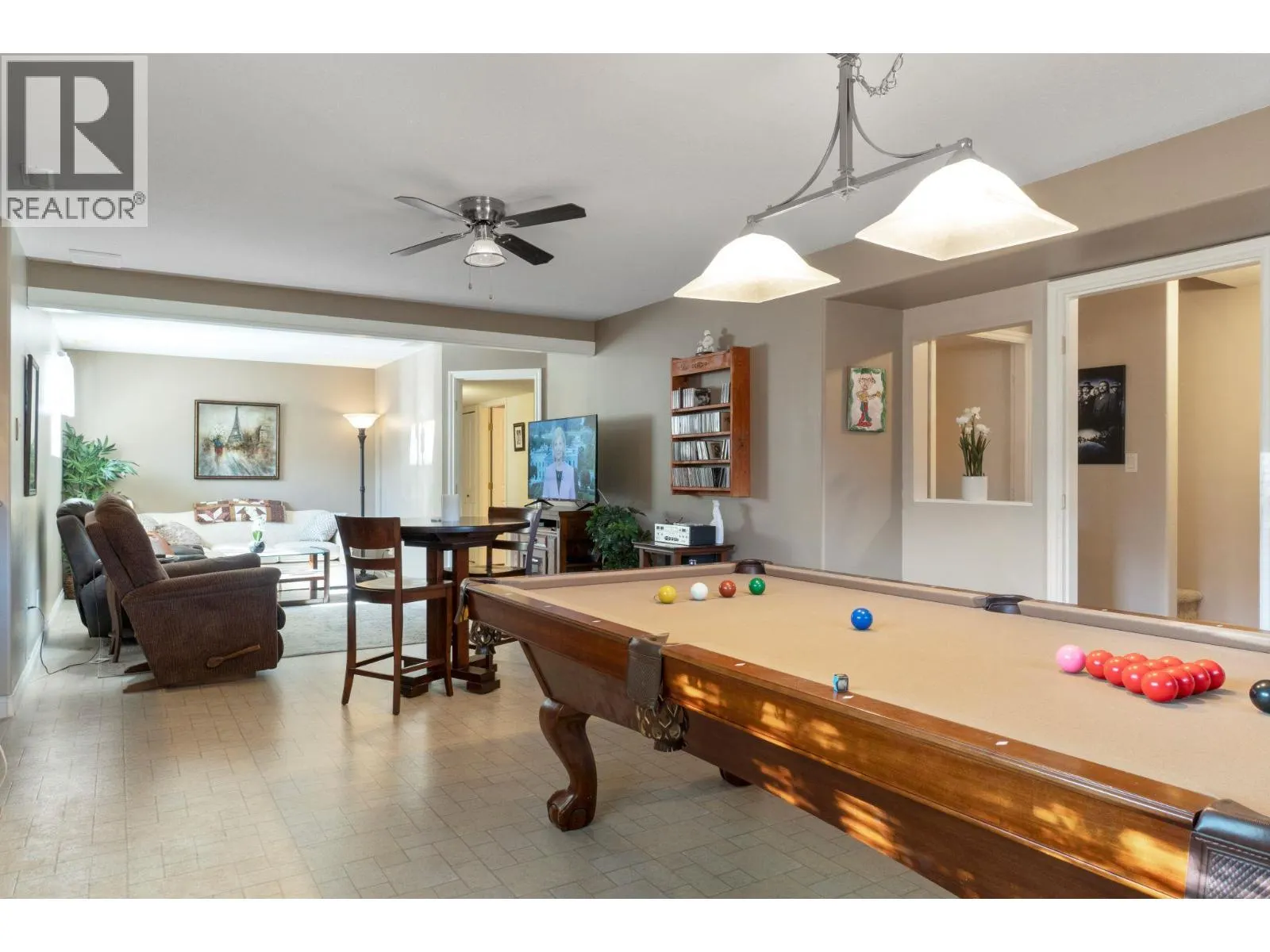 2550 Golf Course Drive Unit# 11