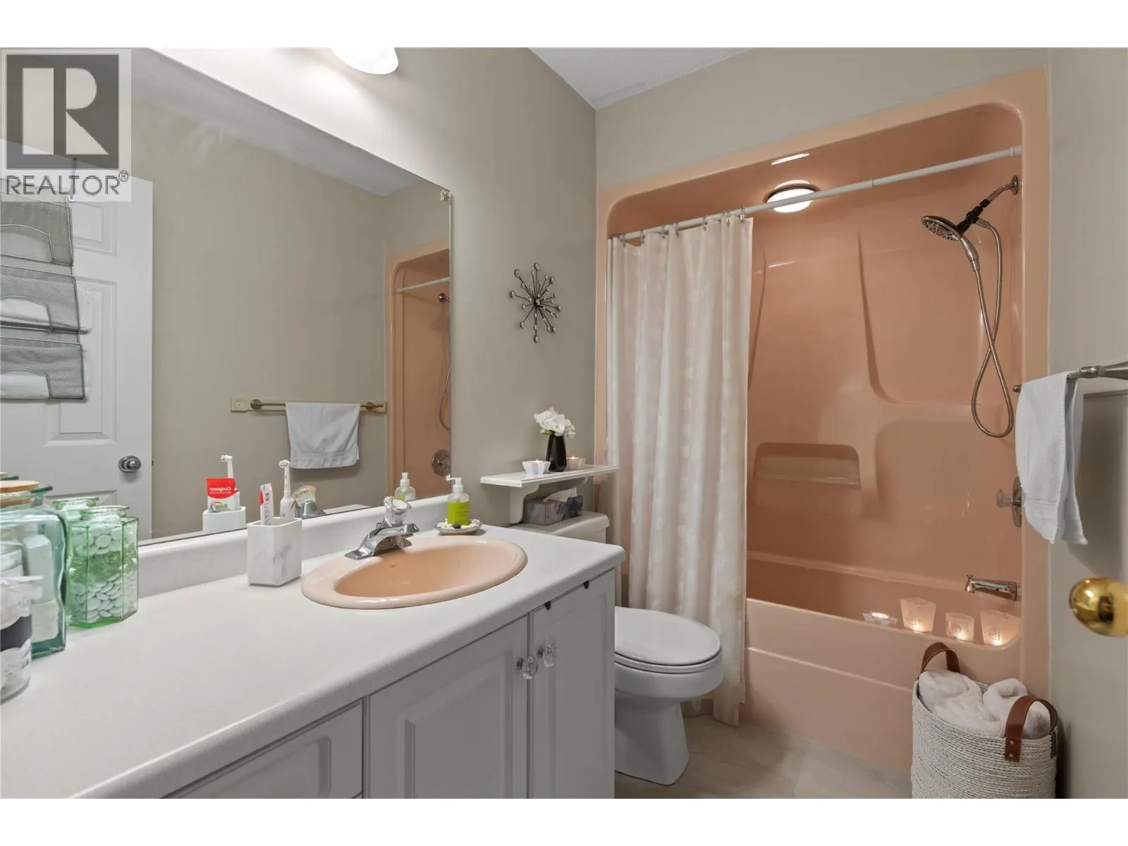 4404 Pleasant Valley Road Unit# 8
