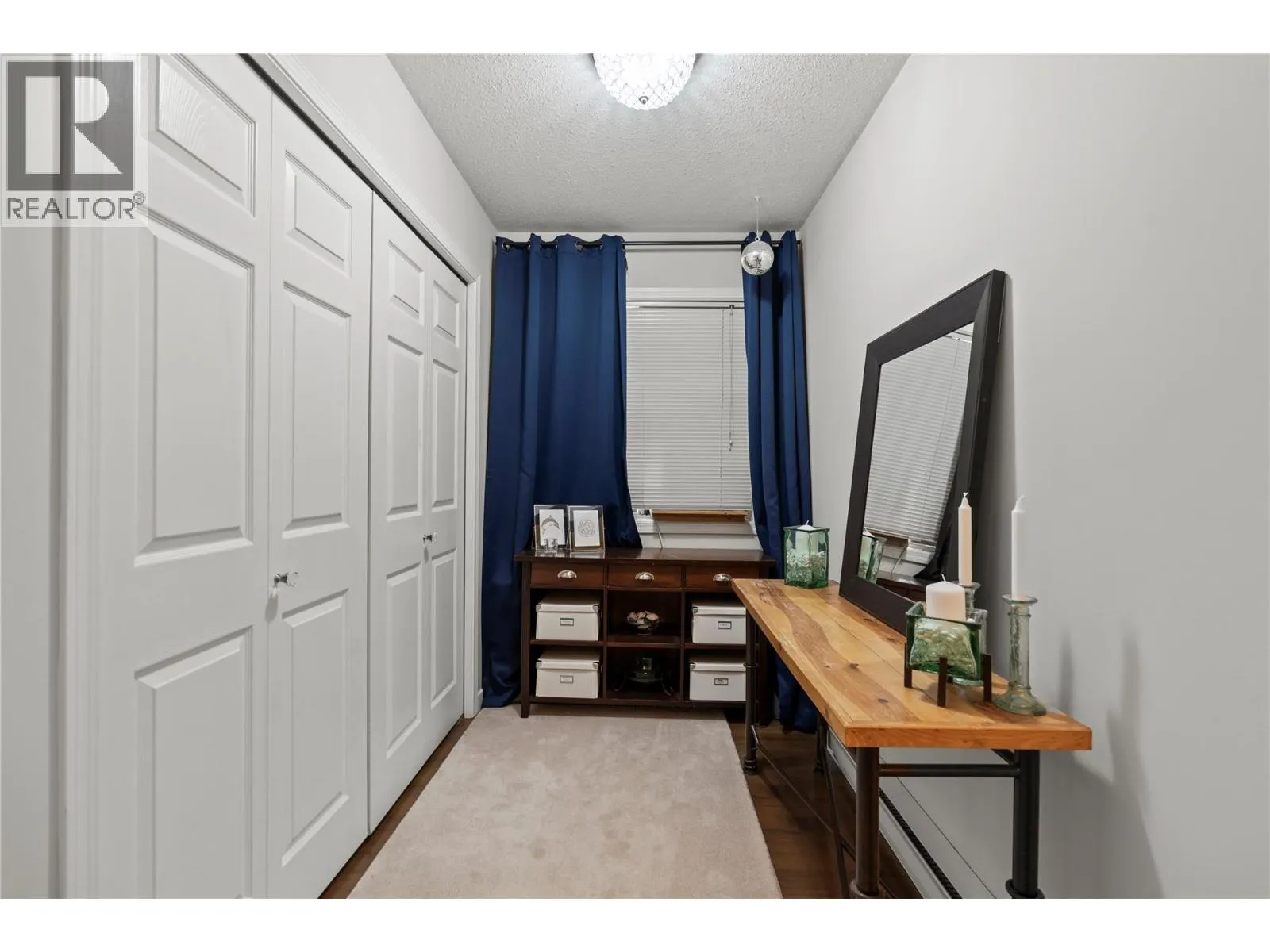 4404 Pleasant Valley Road Unit# 8