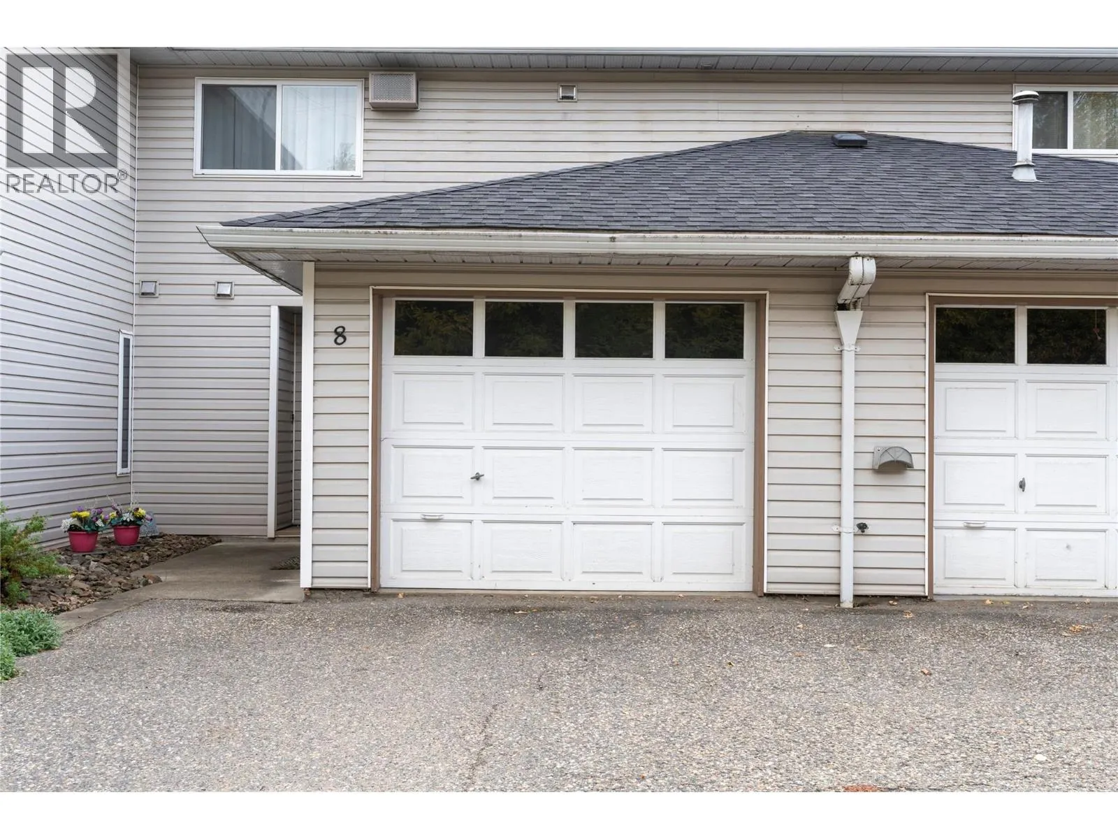 4404 Pleasant Valley Road Unit# 8