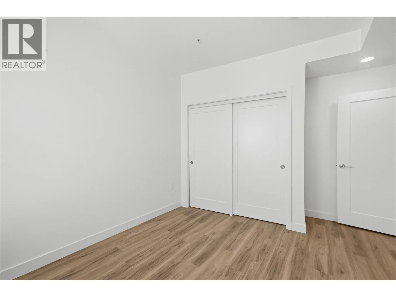 270 Riverside Drive Unit# 204