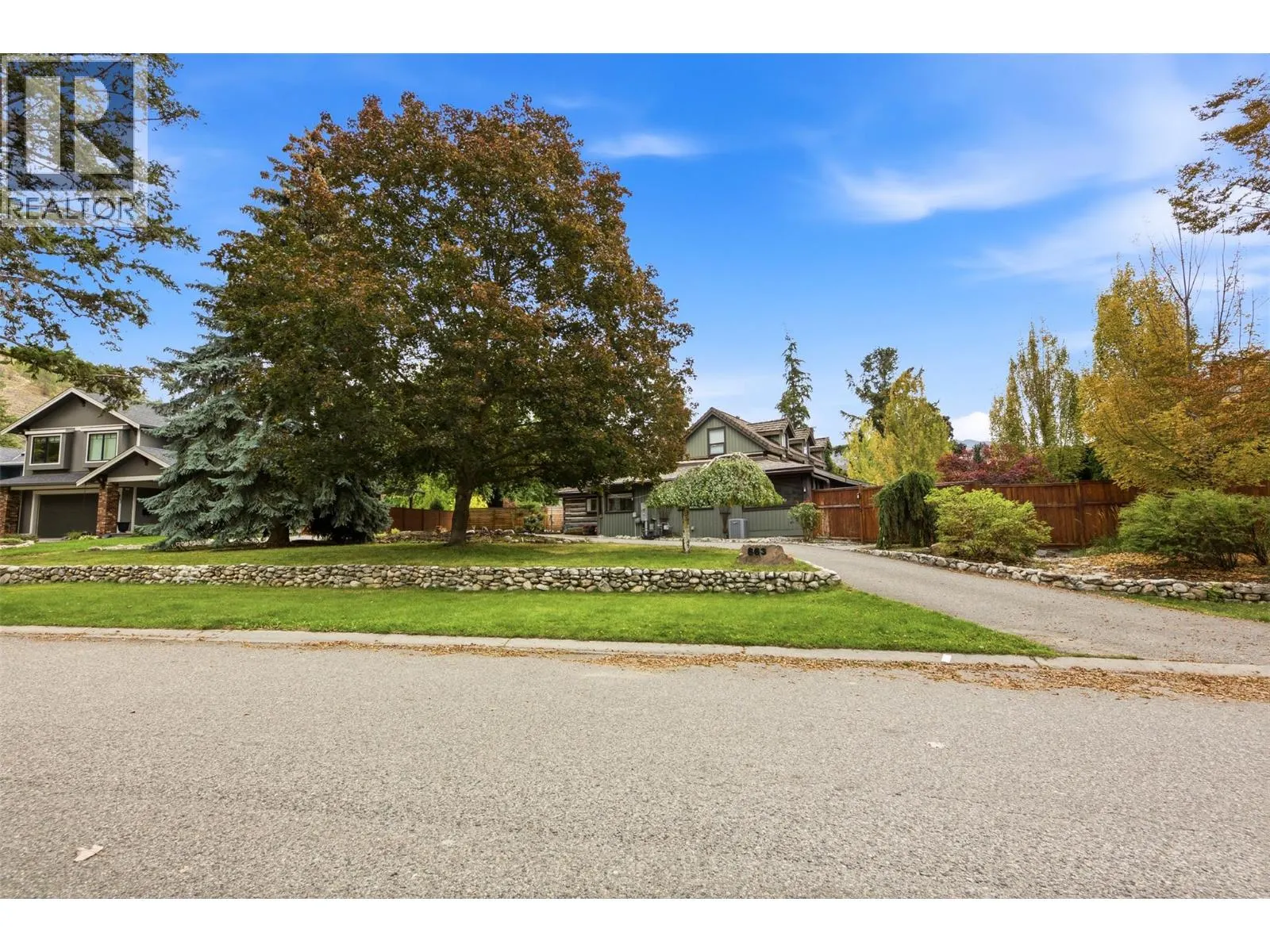 863 Coronado Crescent