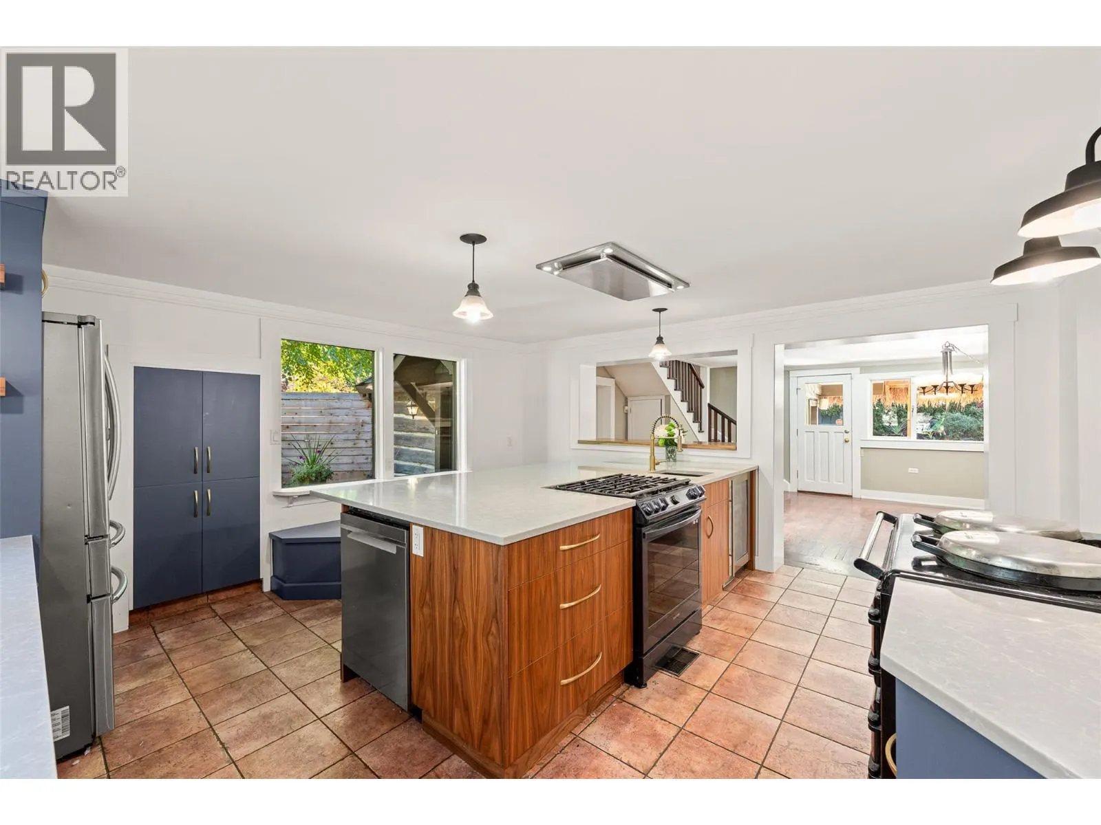 863 Coronado Crescent