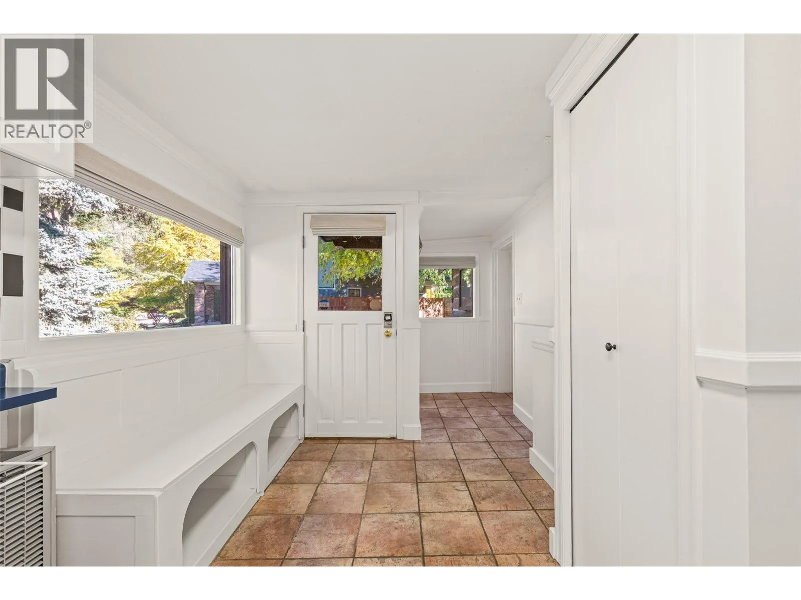 863 Coronado Crescent
