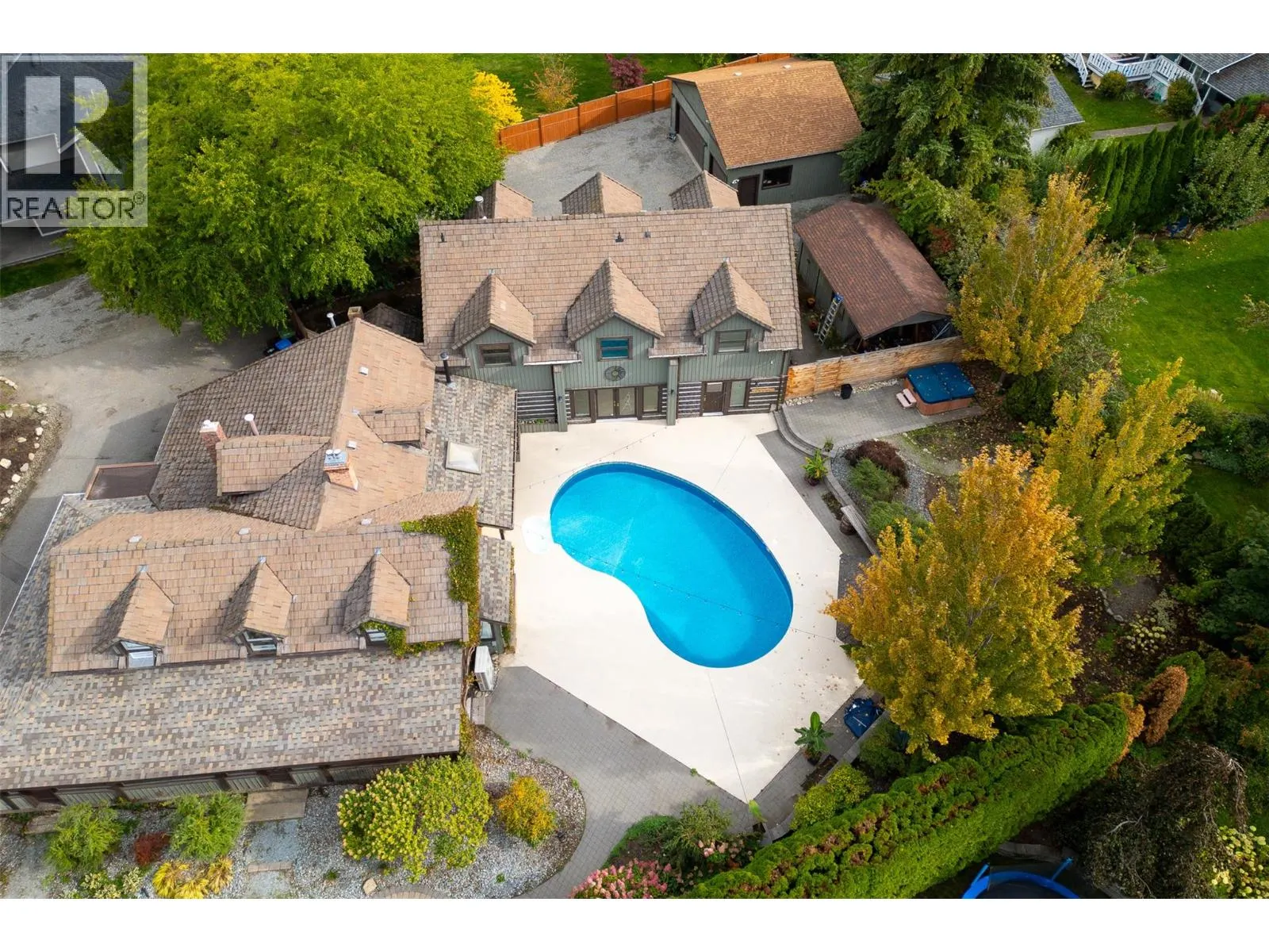 863 Coronado Crescent
