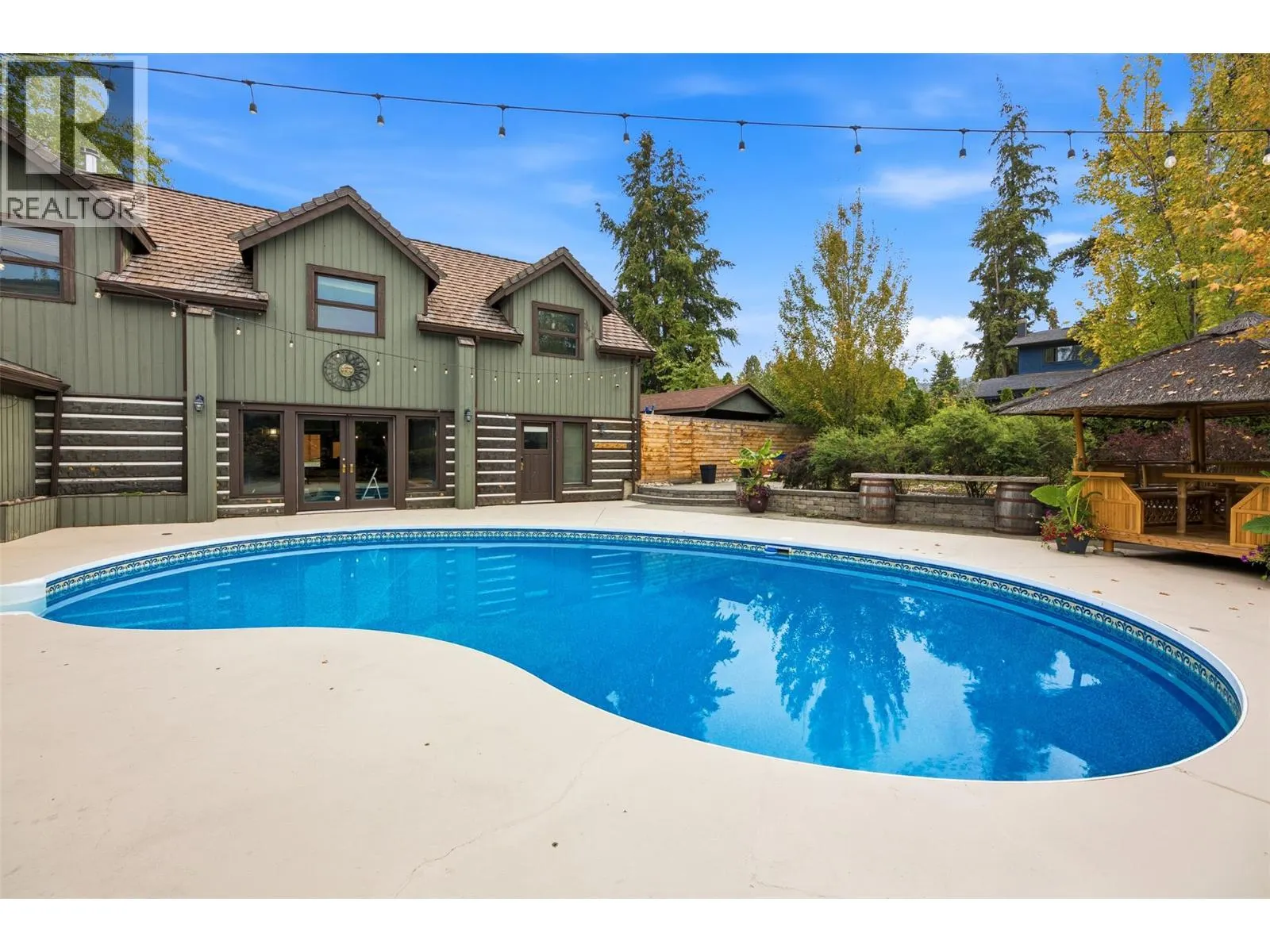 863 Coronado Crescent