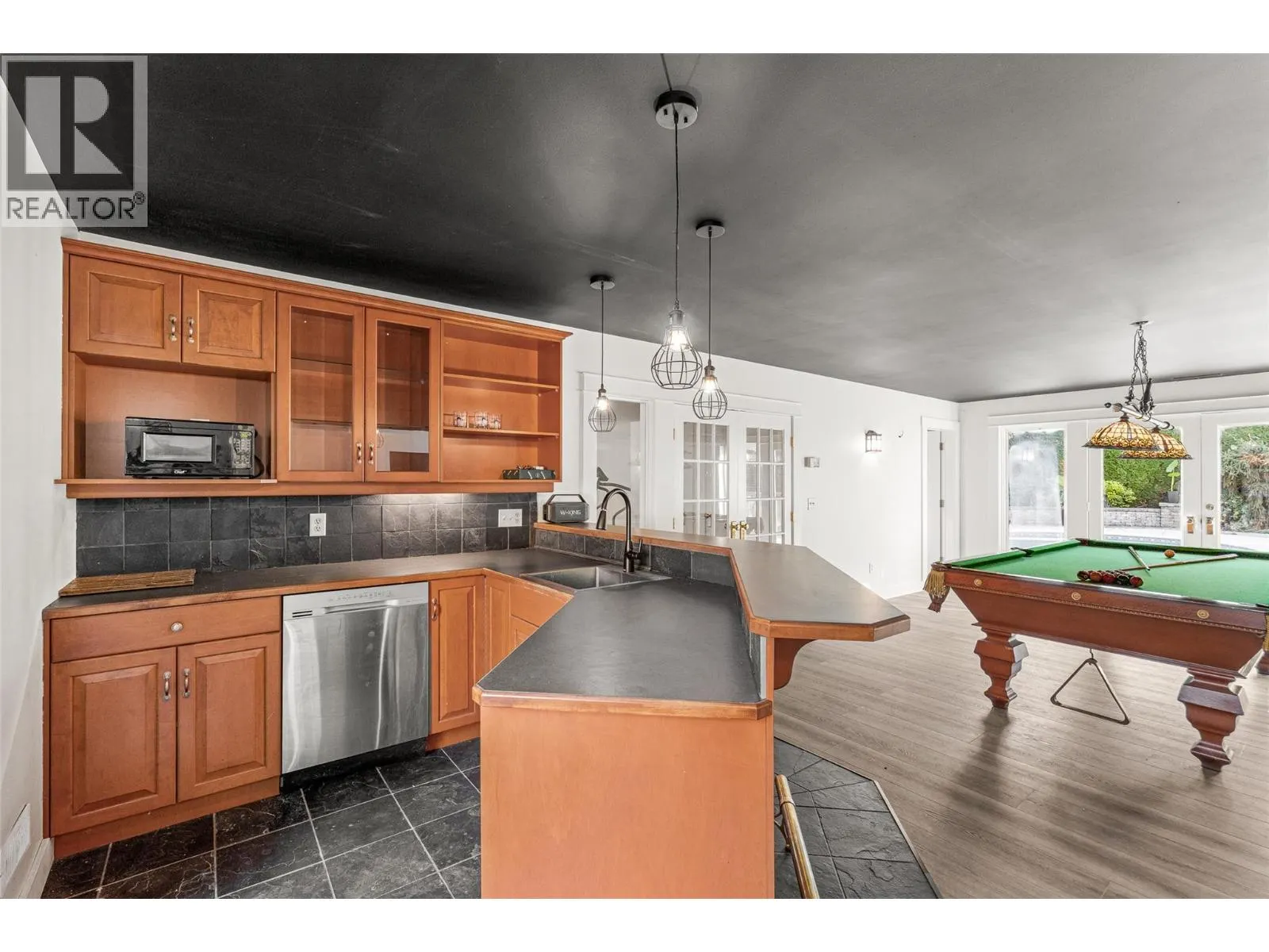 863 Coronado Crescent
