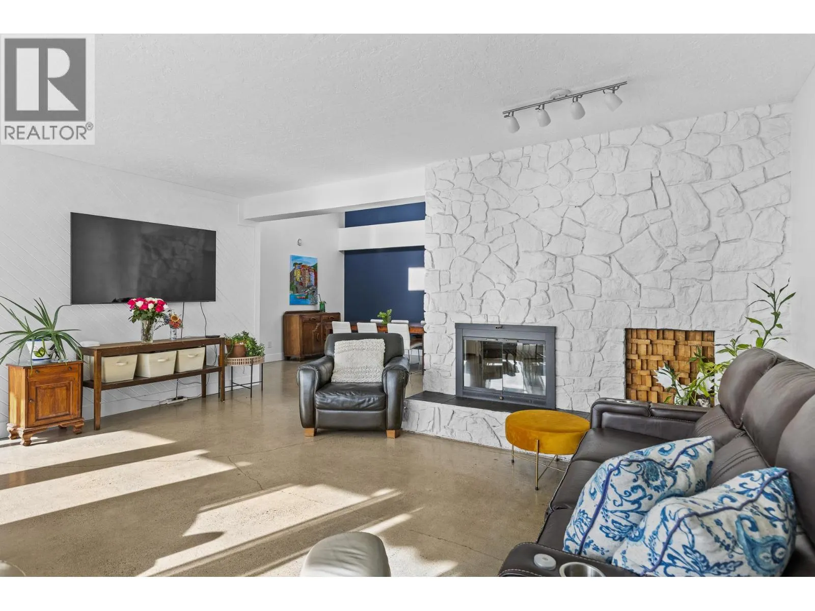3226 Sunset Place