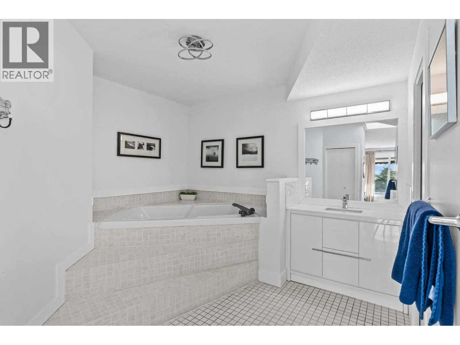 3226 Sunset Place