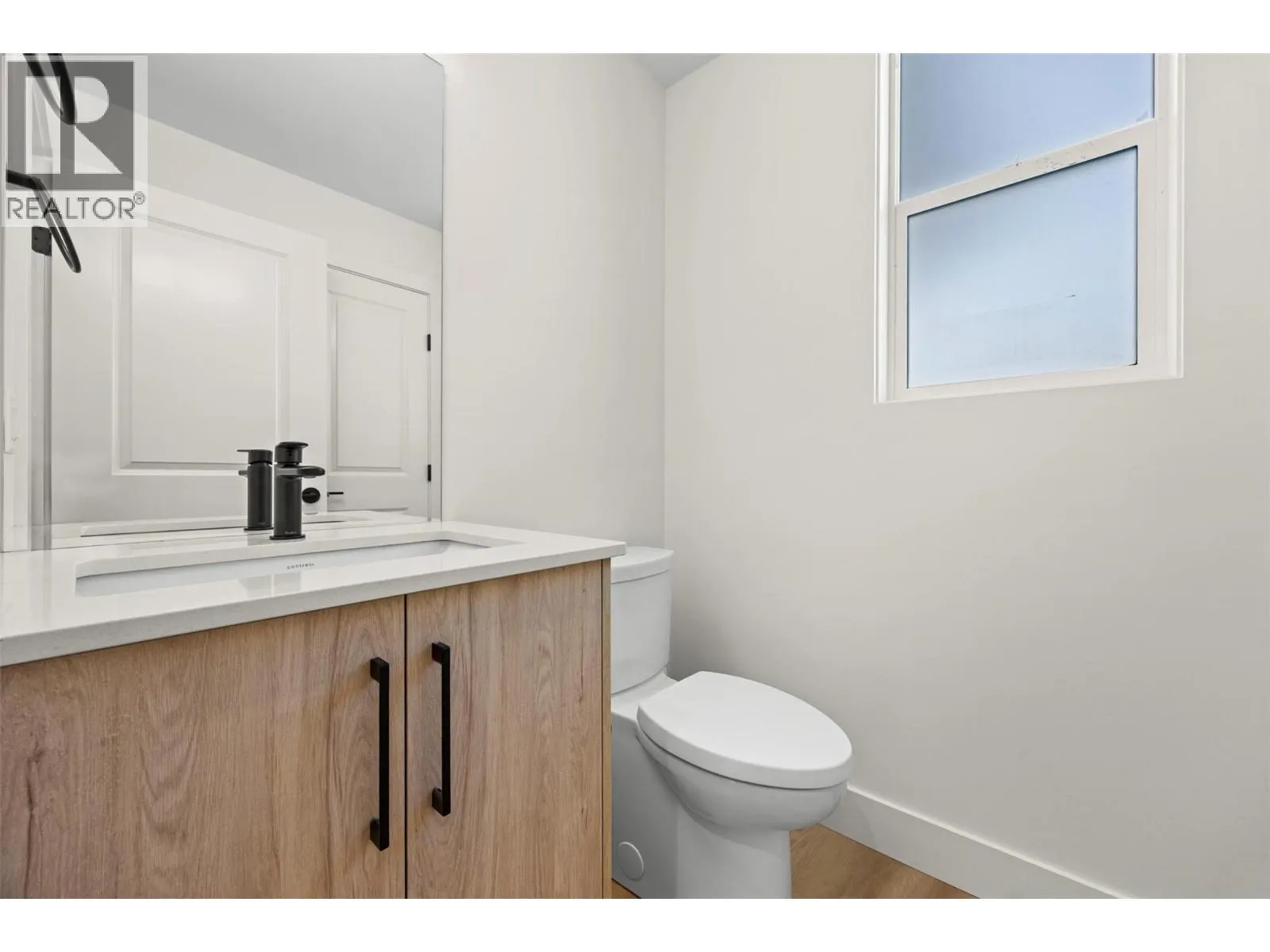 773 Kinnear Avenue Unit# 5
