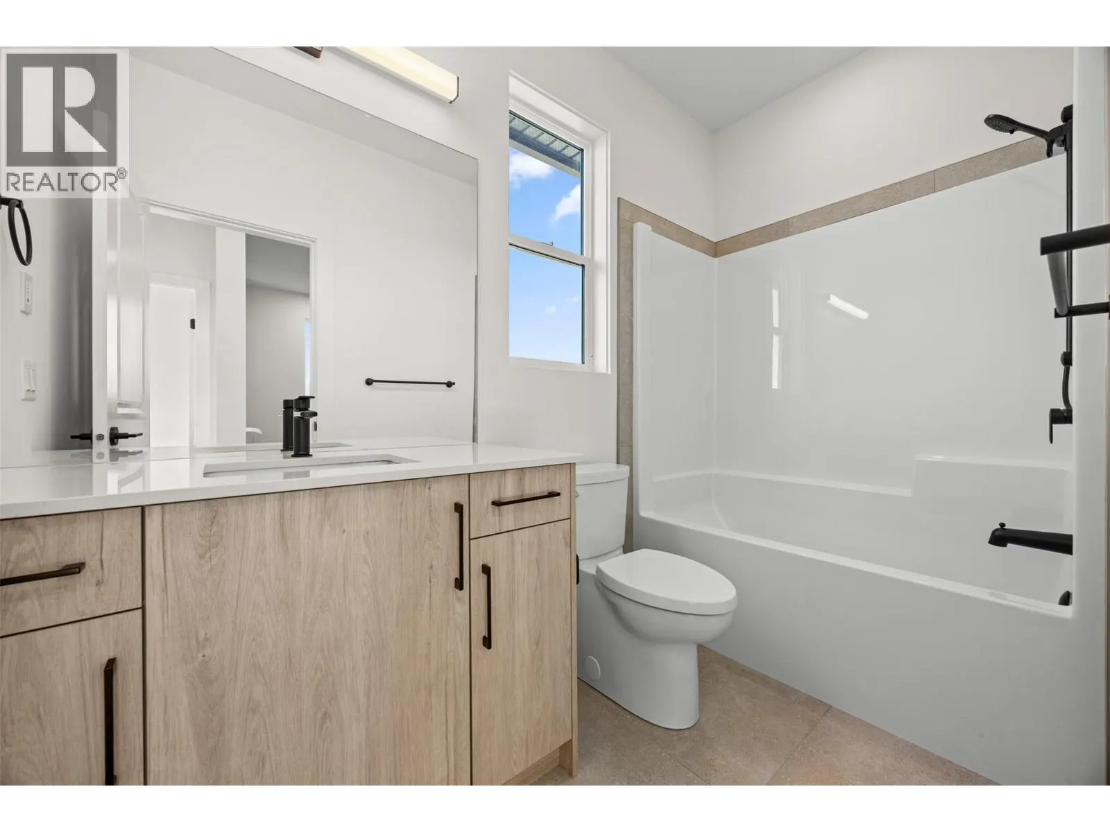 773 Kinnear Avenue Unit# 5