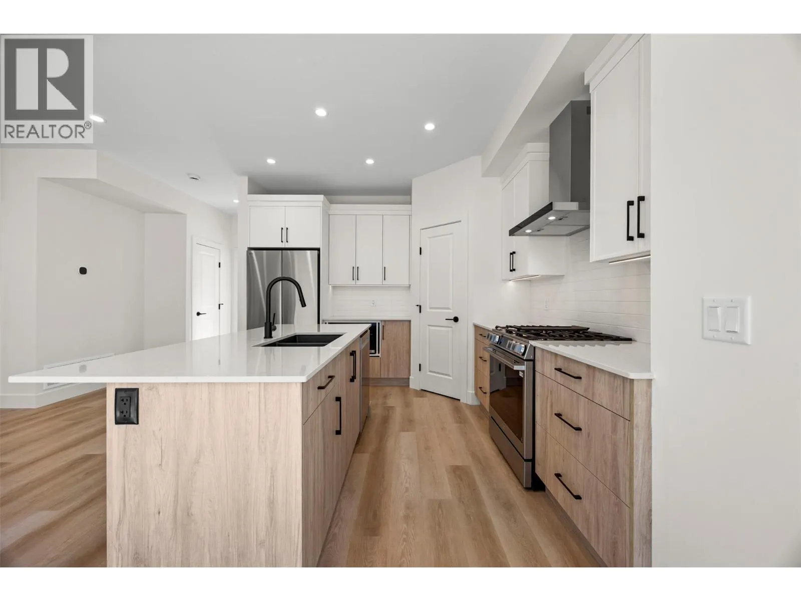 773 Kinnear Avenue Unit# 5