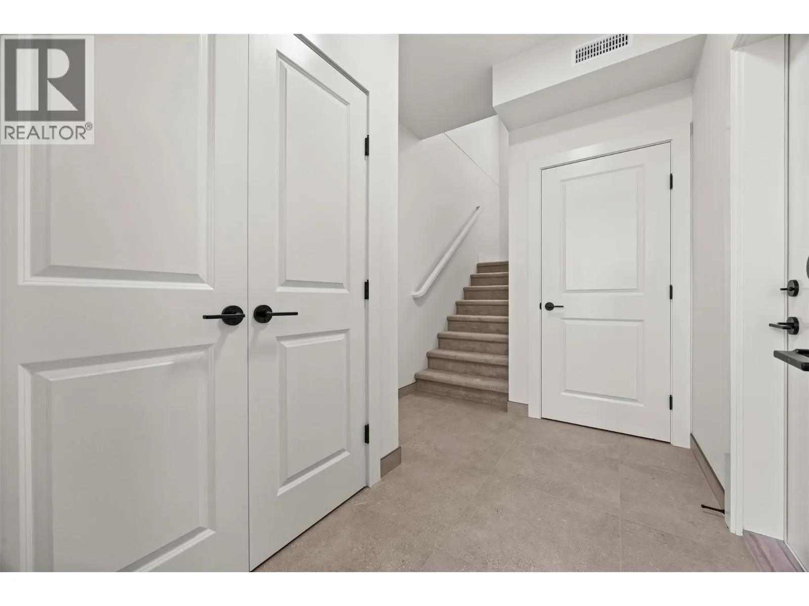 773 Kinnear Avenue Unit# 5