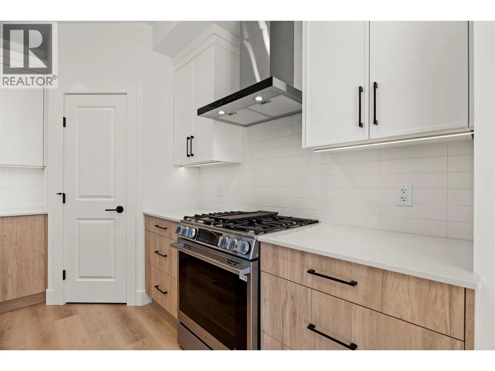 773 Kinnear Avenue Unit# 5