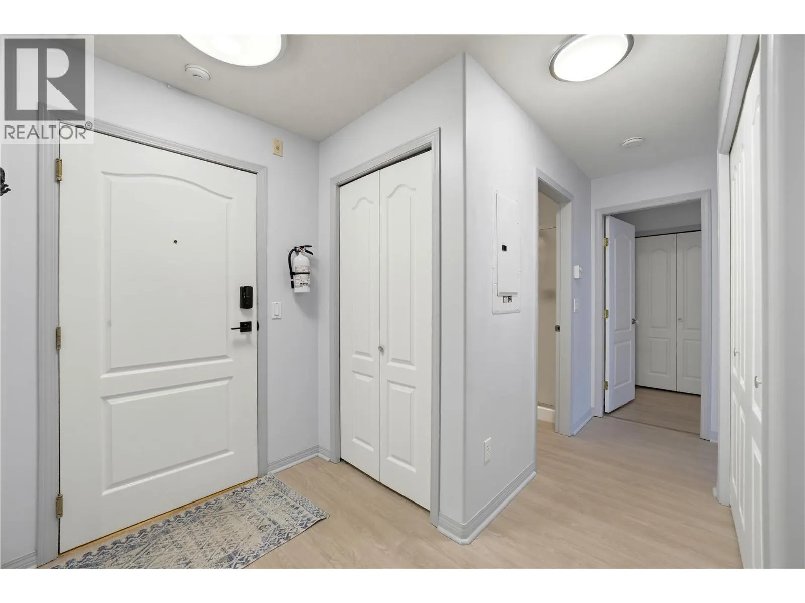 1002 Riverside Avenue Unit# 114