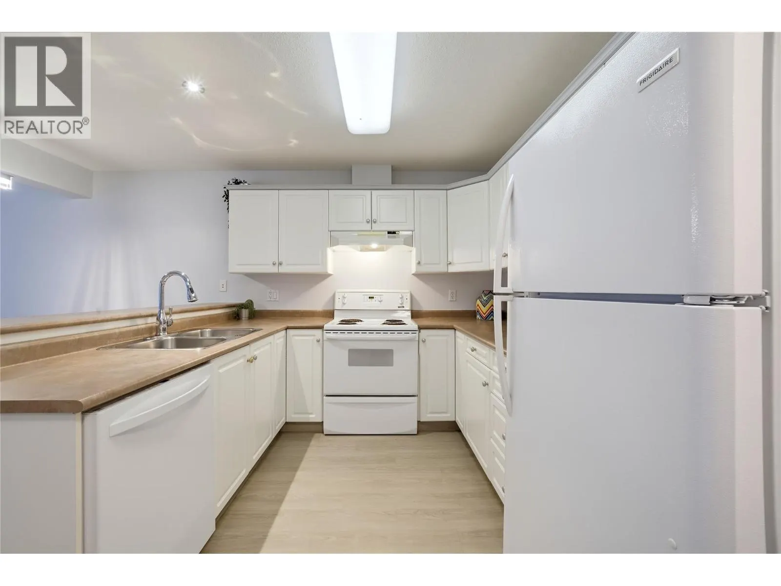 1002 Riverside Avenue Unit# 114