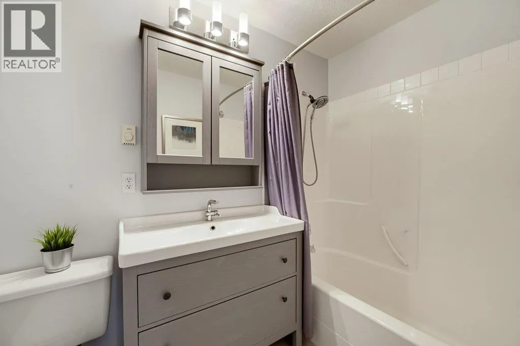 1002 Riverside Avenue Unit# 114