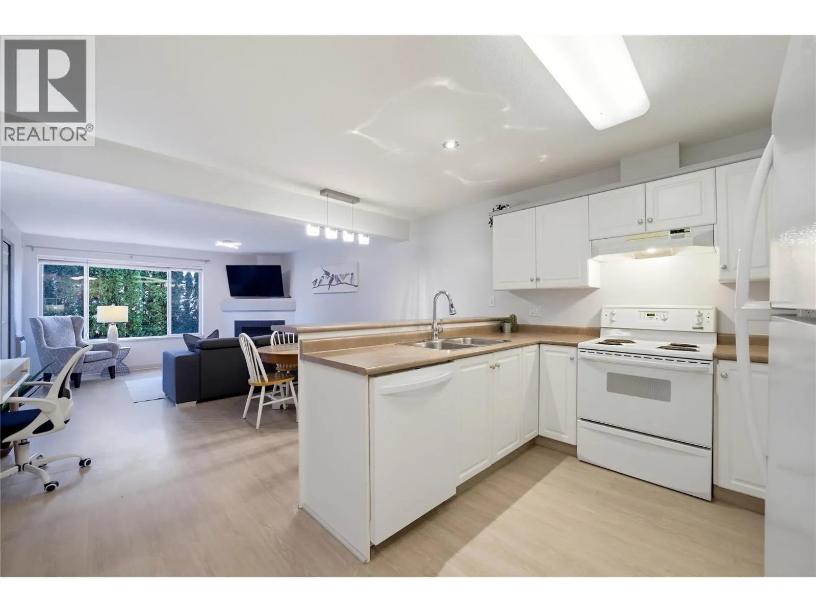 1002 Riverside Avenue Unit# 114