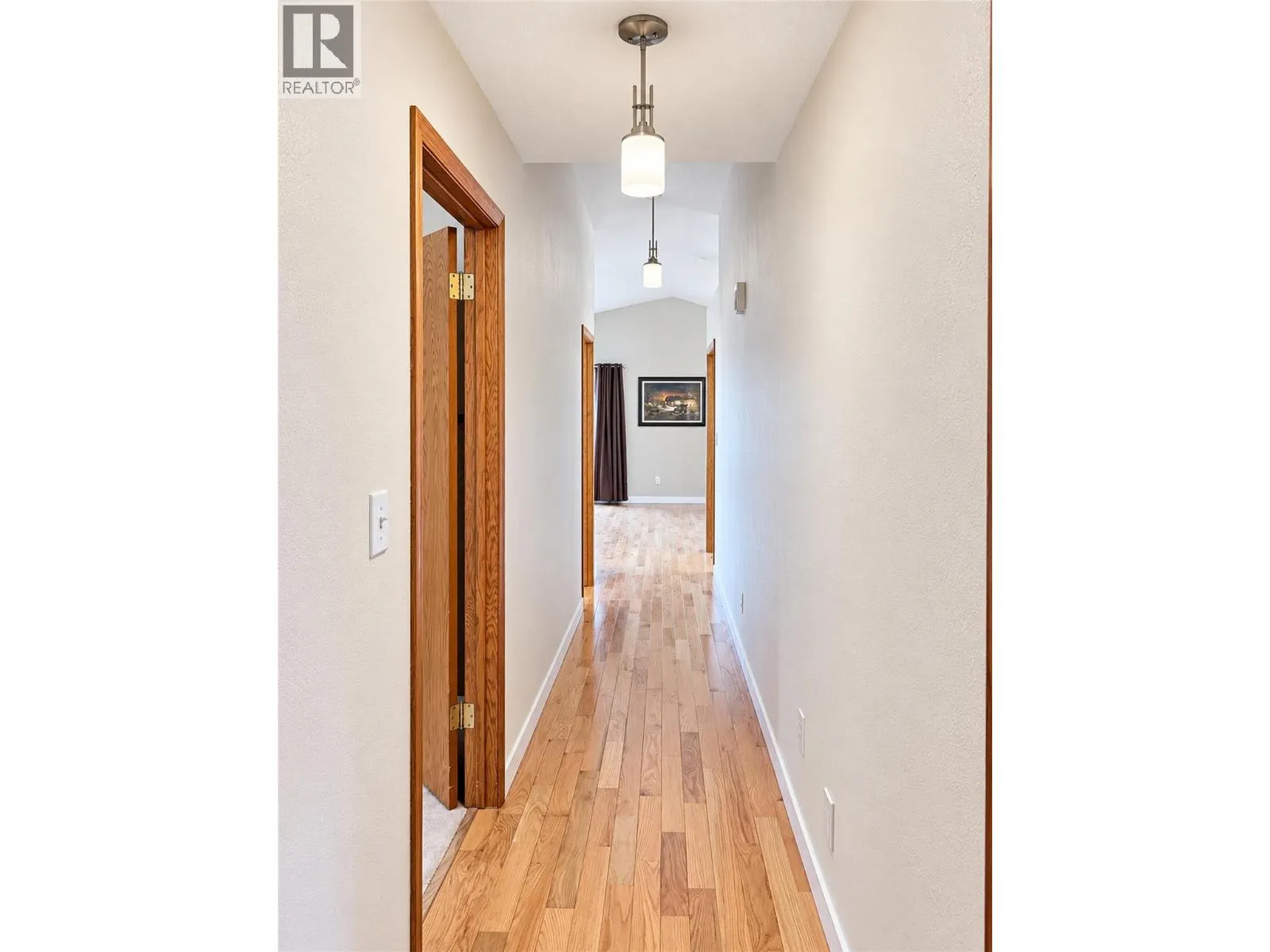 527 16TH Street S