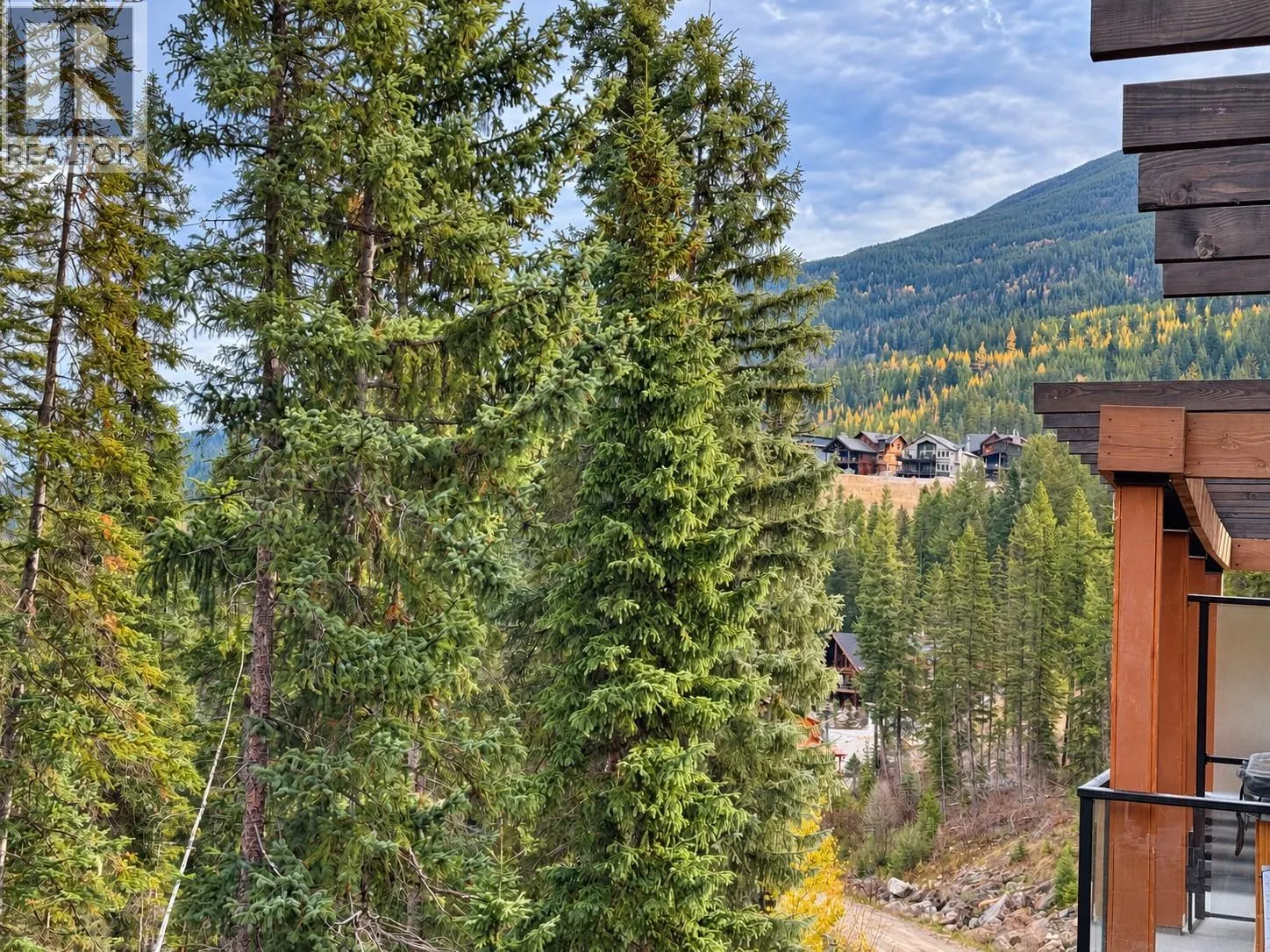 2116 Panorama Drive Unit# 203