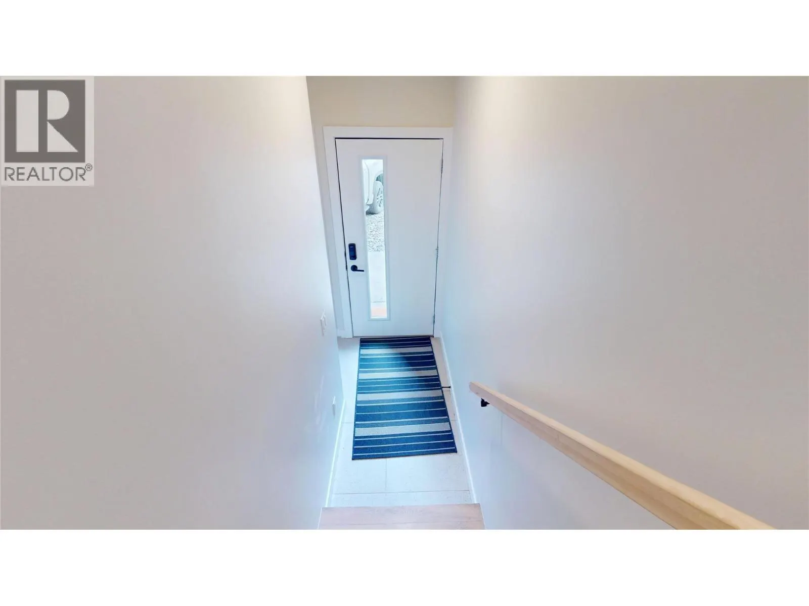 2116 Panorama Drive Unit# 203