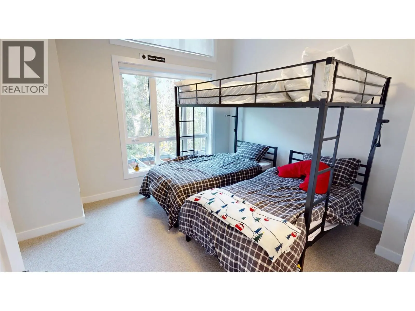 2116 Panorama Drive Unit# 203