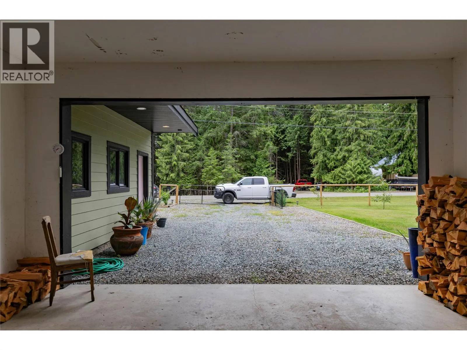 4037 Santa Road