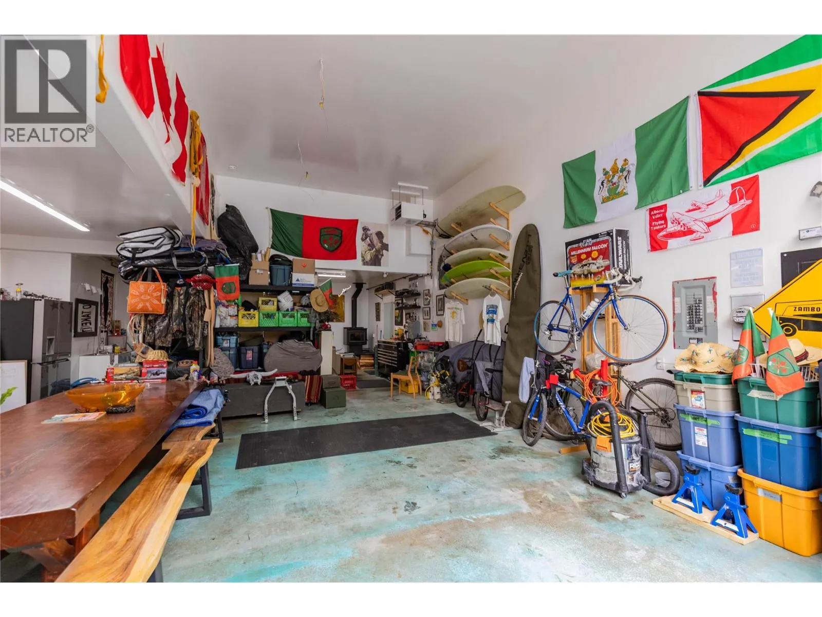 4037 Santa Road