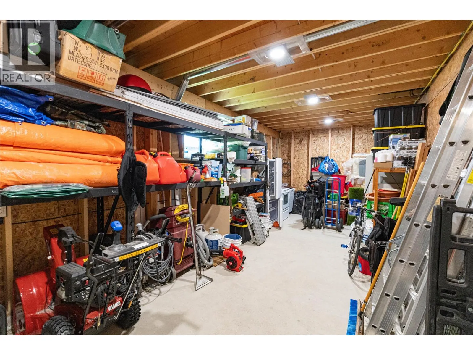 4037 Santa Road