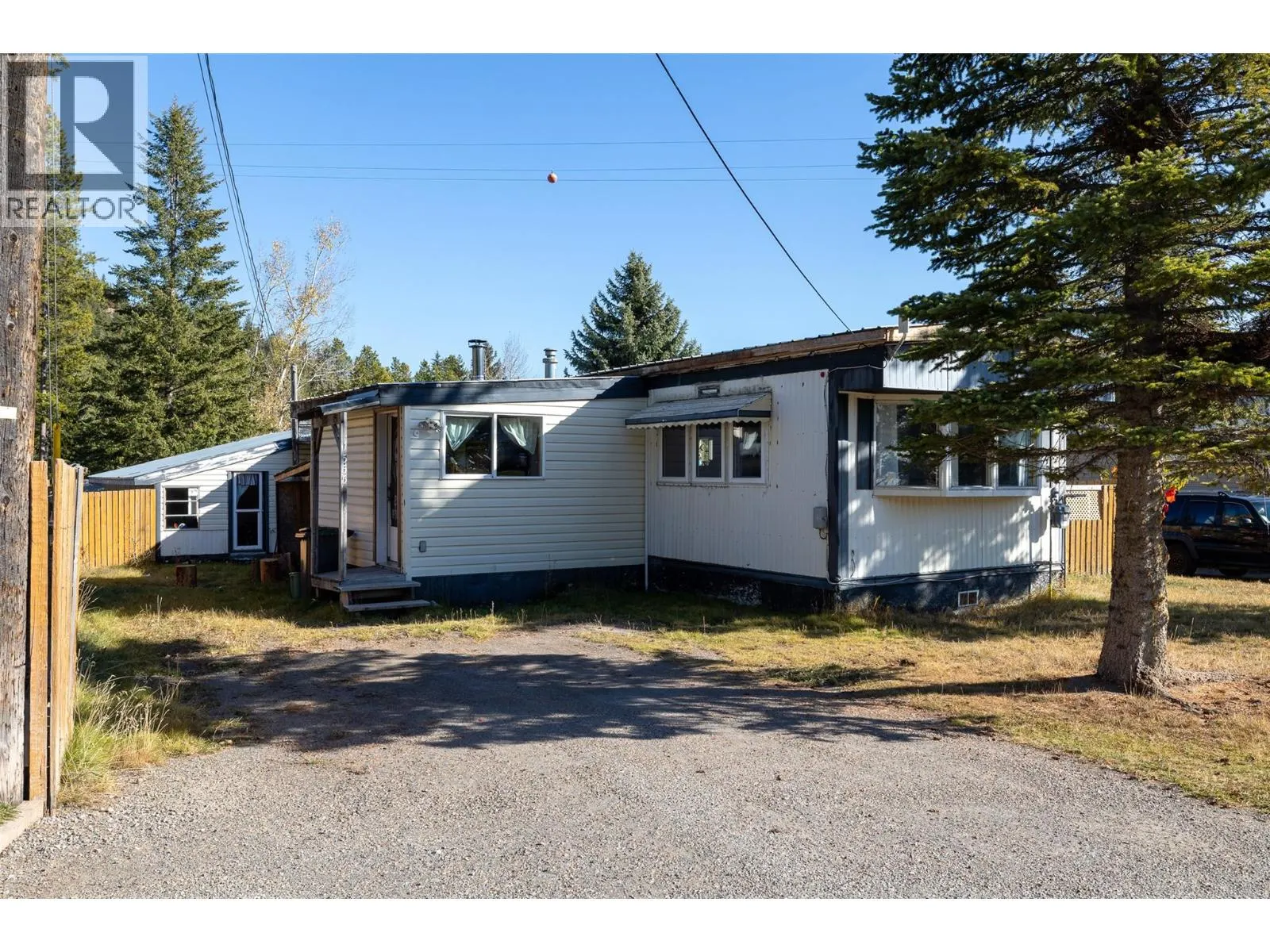 1555 Newgate Crescent Crescent