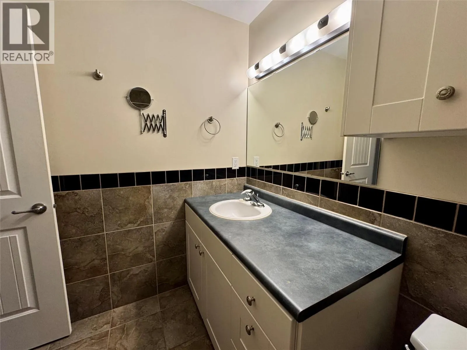 320 Northgate Unit# 309