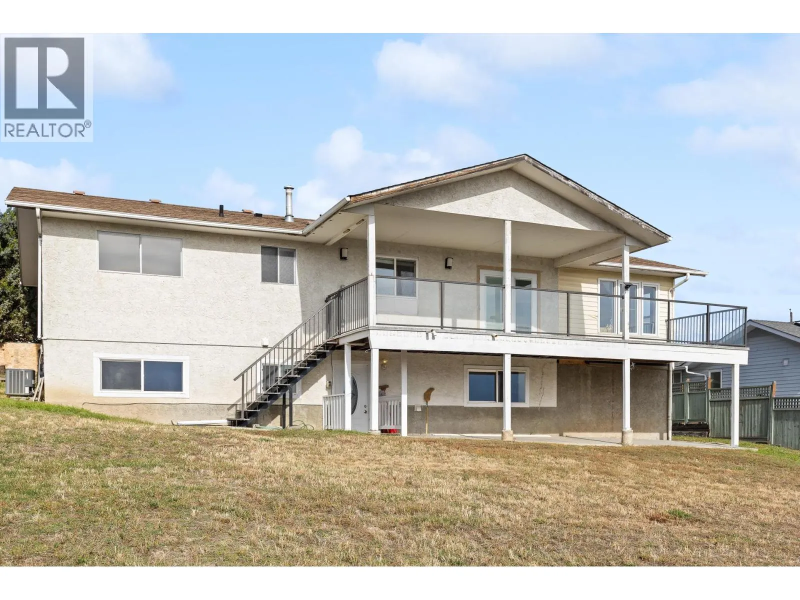 2582 Neufeld Crescent